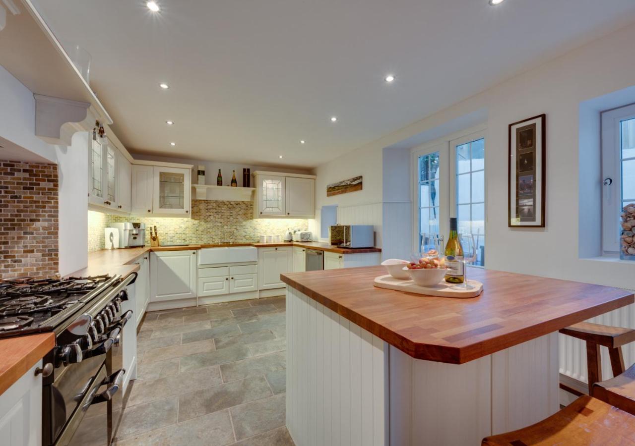 4 Bed in Amroth oc-g27016 view 5