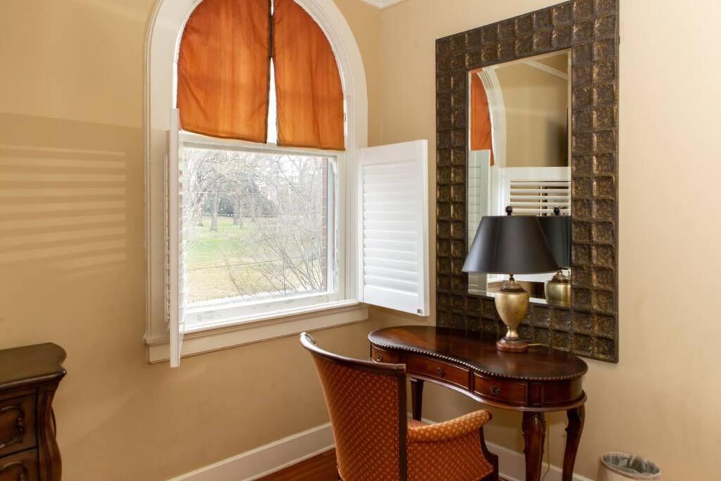 Relaxed Studio close to Duke & Downtown Durham view 5