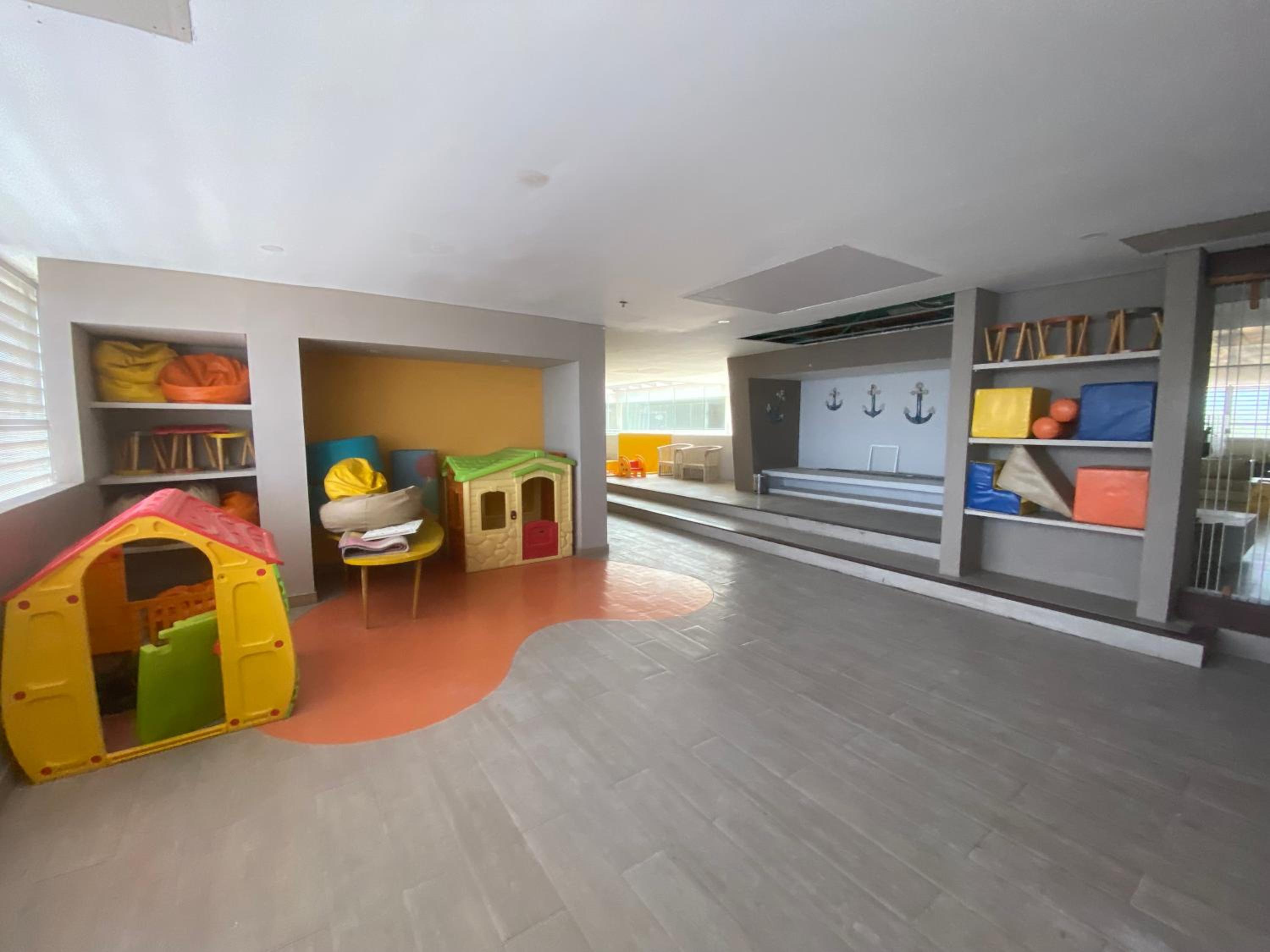 Reserva Del Mar - 2 bedroom apt with private hot tub and beach view
