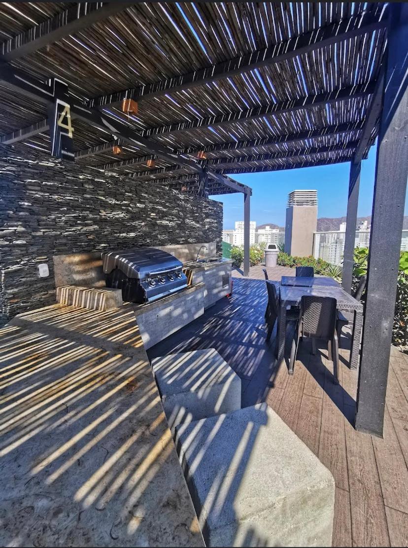 Reserva Del Mar - 2 bedroom apt with private hot tub and beach view