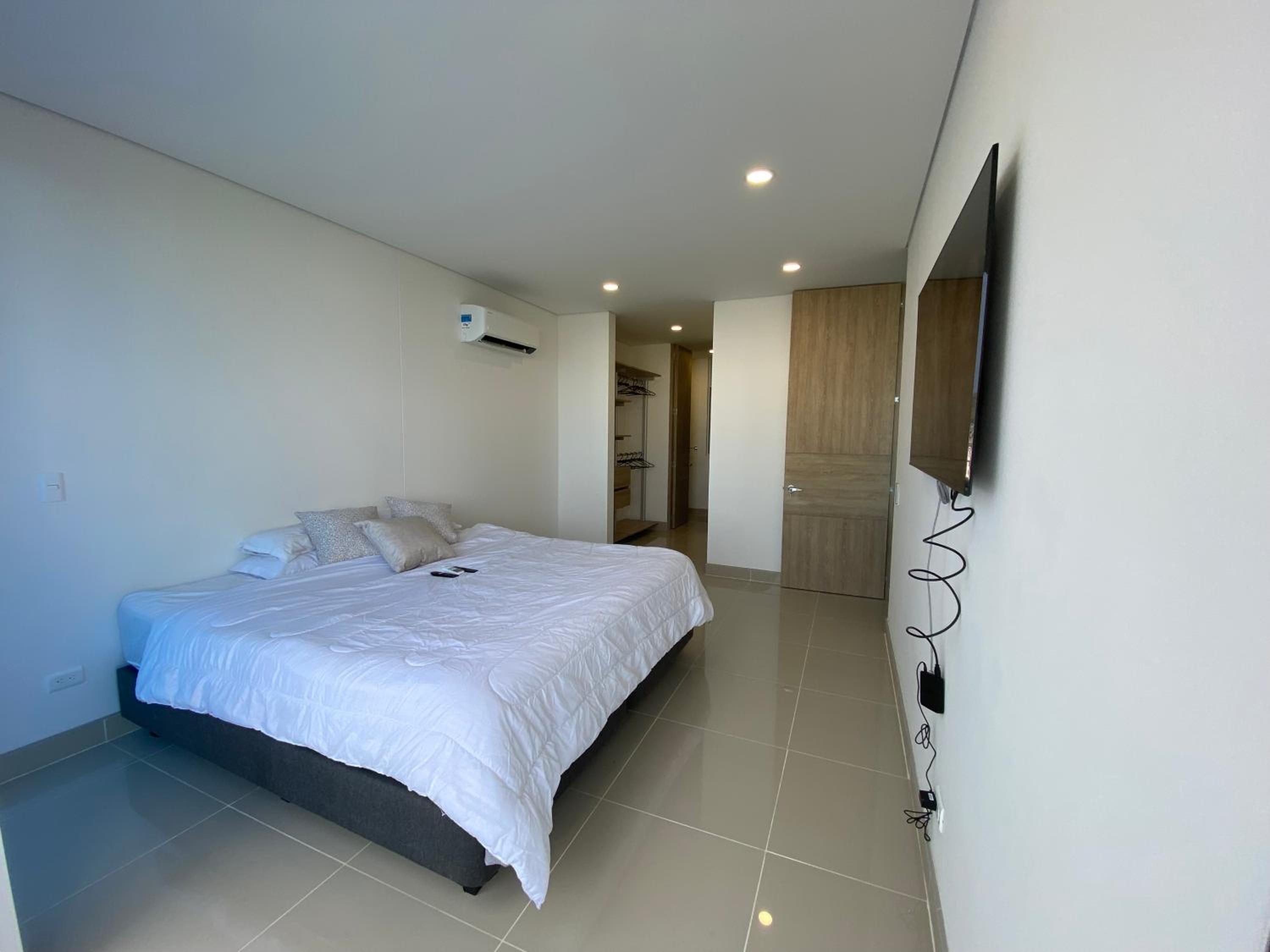 Reserva Del Mar - 2 bedroom apt with private hot tub and beach view