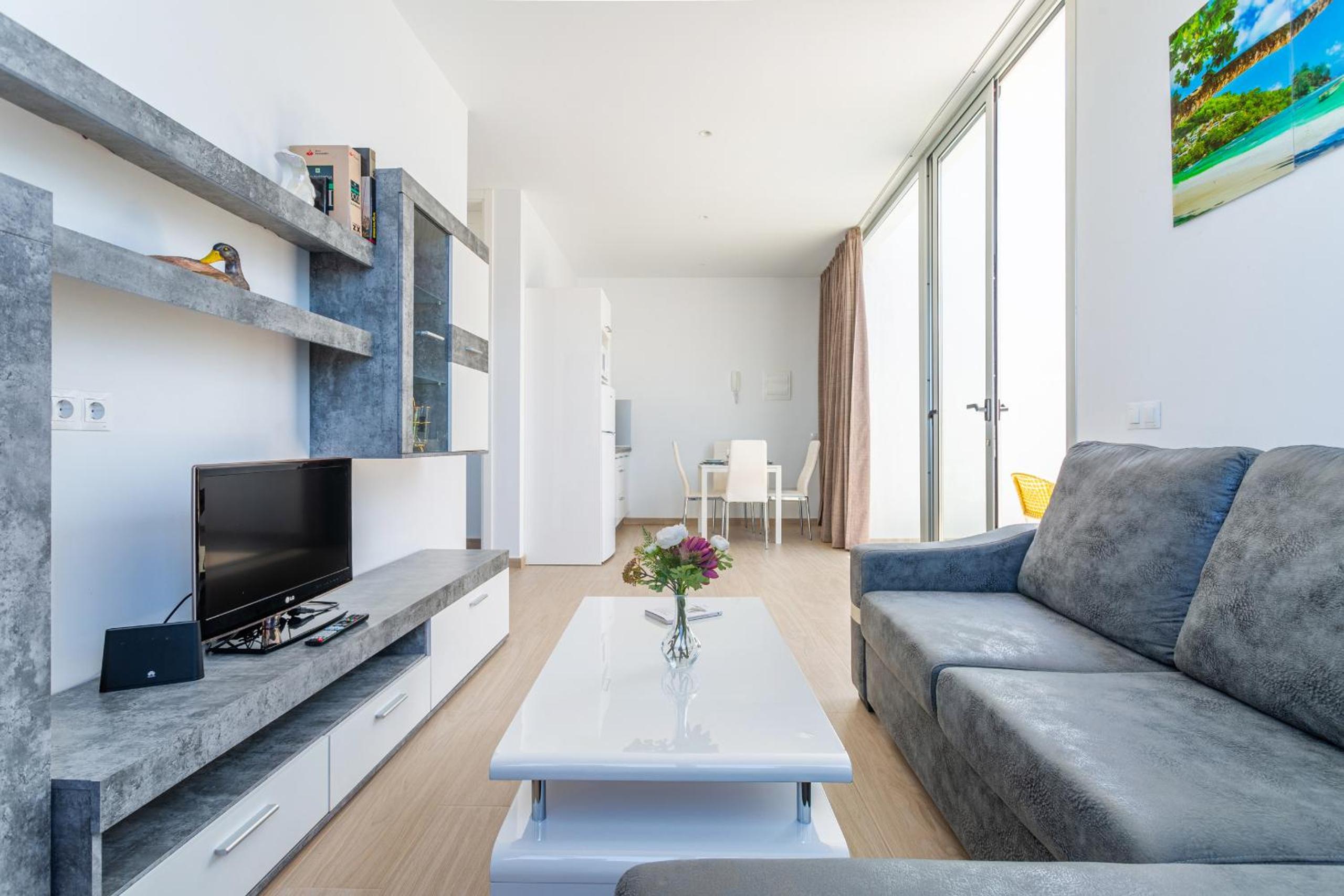 Pure Relax Vacation Home - Large terrace and Solarium By Lanzarote Vacation Homes