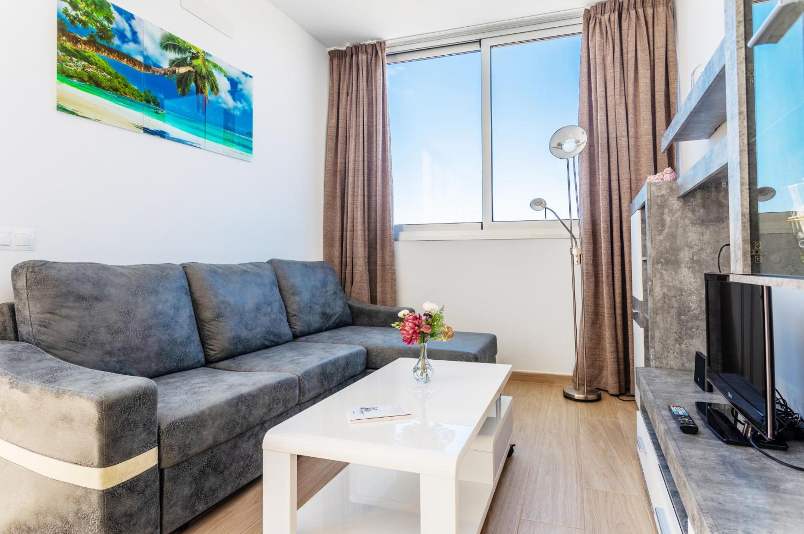 Pure Relax Vacation Home - Large terrace and Solarium By Lanzarote Vacation Homes