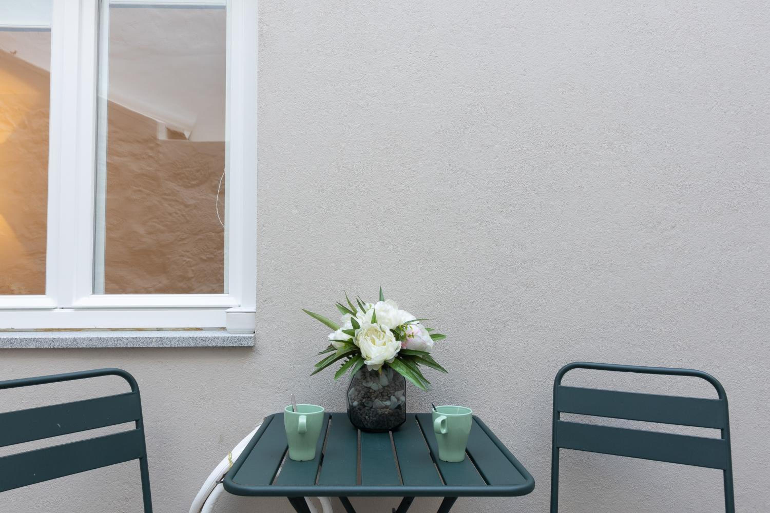 Dona Emília Studio Apartments