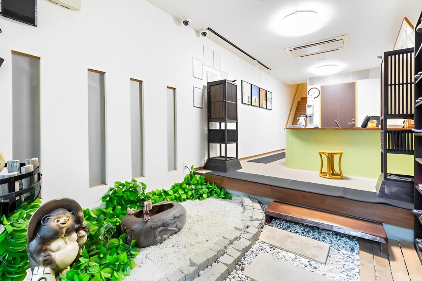Local Japanese Stay & Sake Experience Namba area