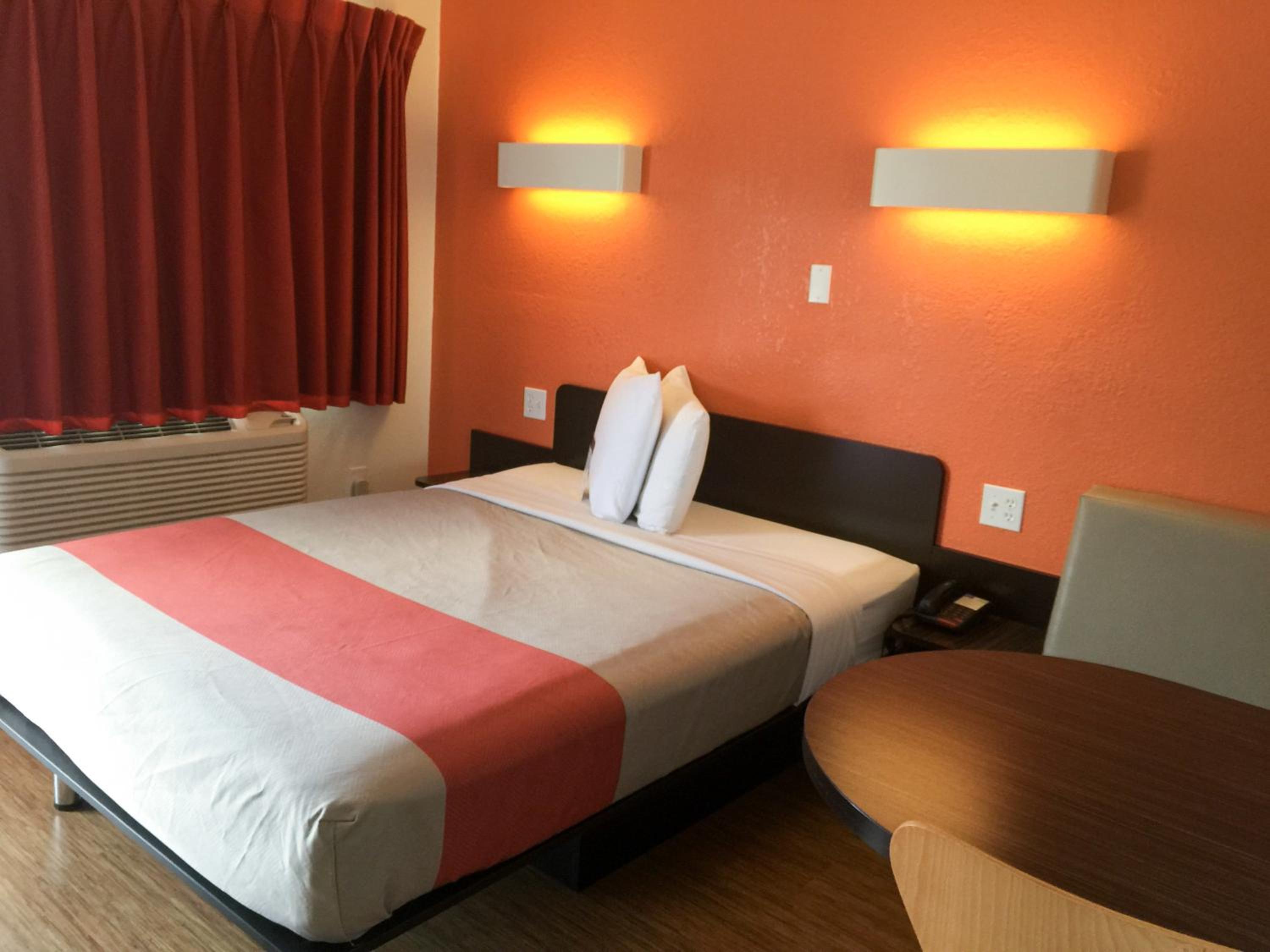 Ardmore Vacations - Motel 6-Ardmore, OK - Property Image 23