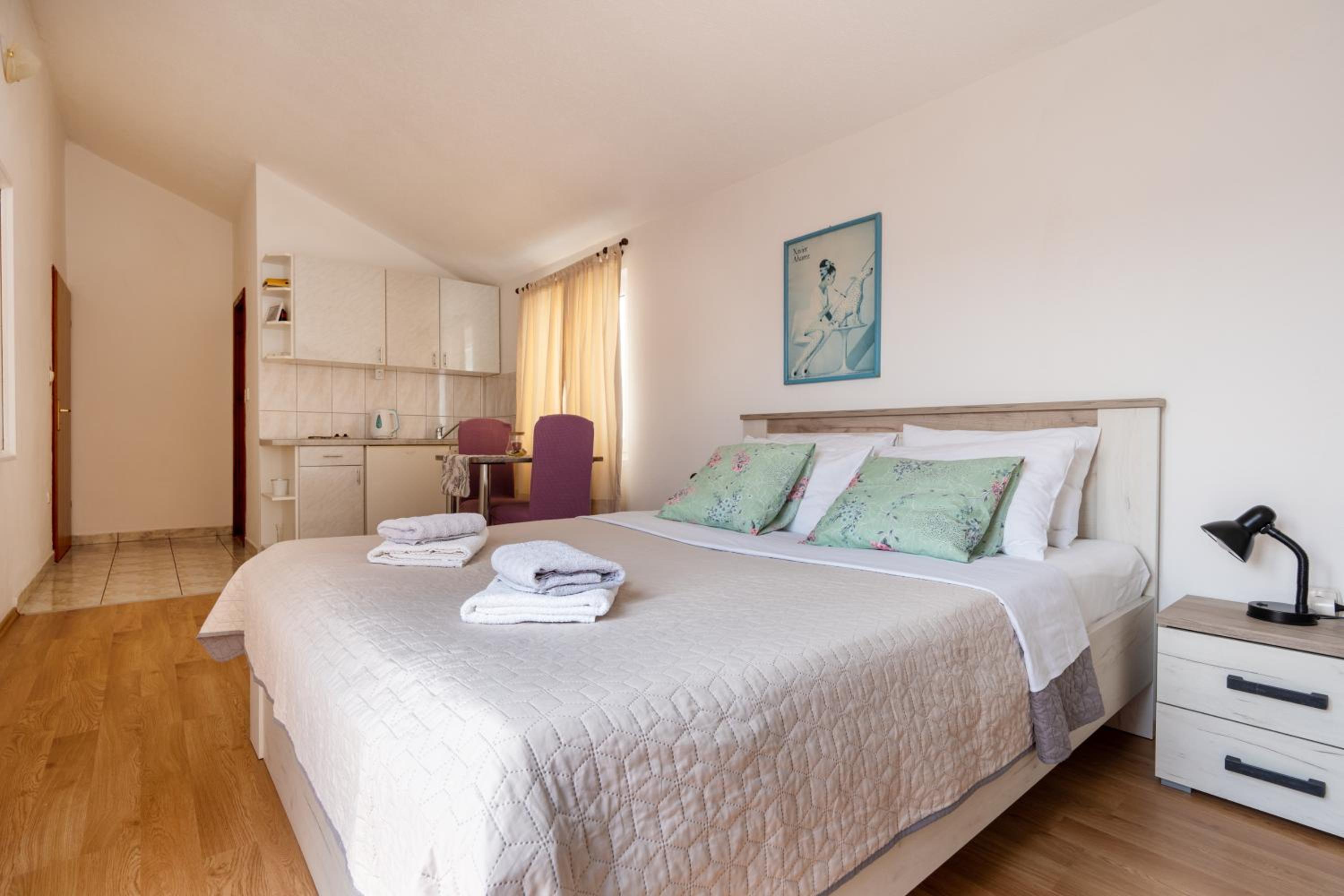 Studio APARTMANI LEŽENIĆ