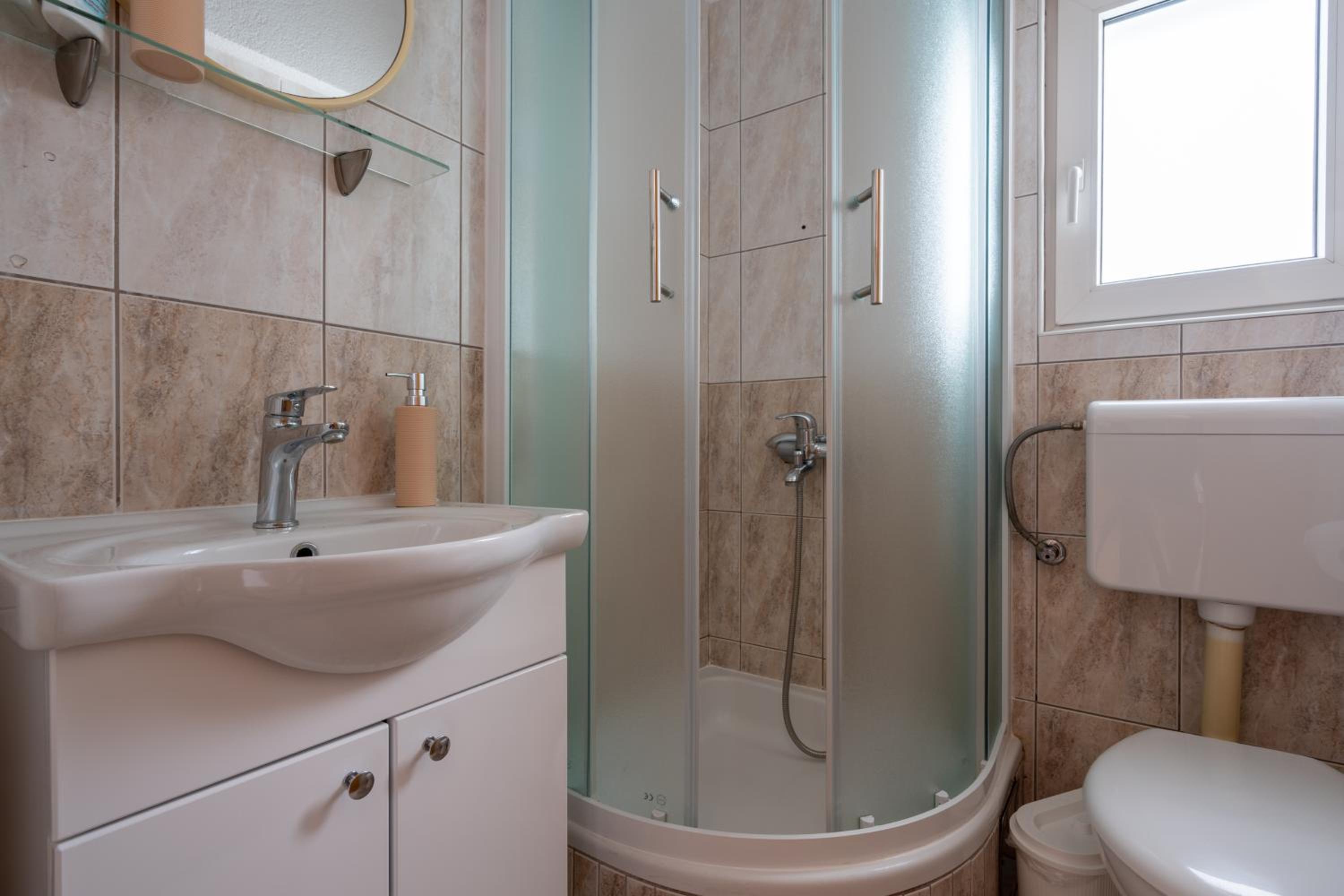 Studio APARTMANI LEŽENIĆ