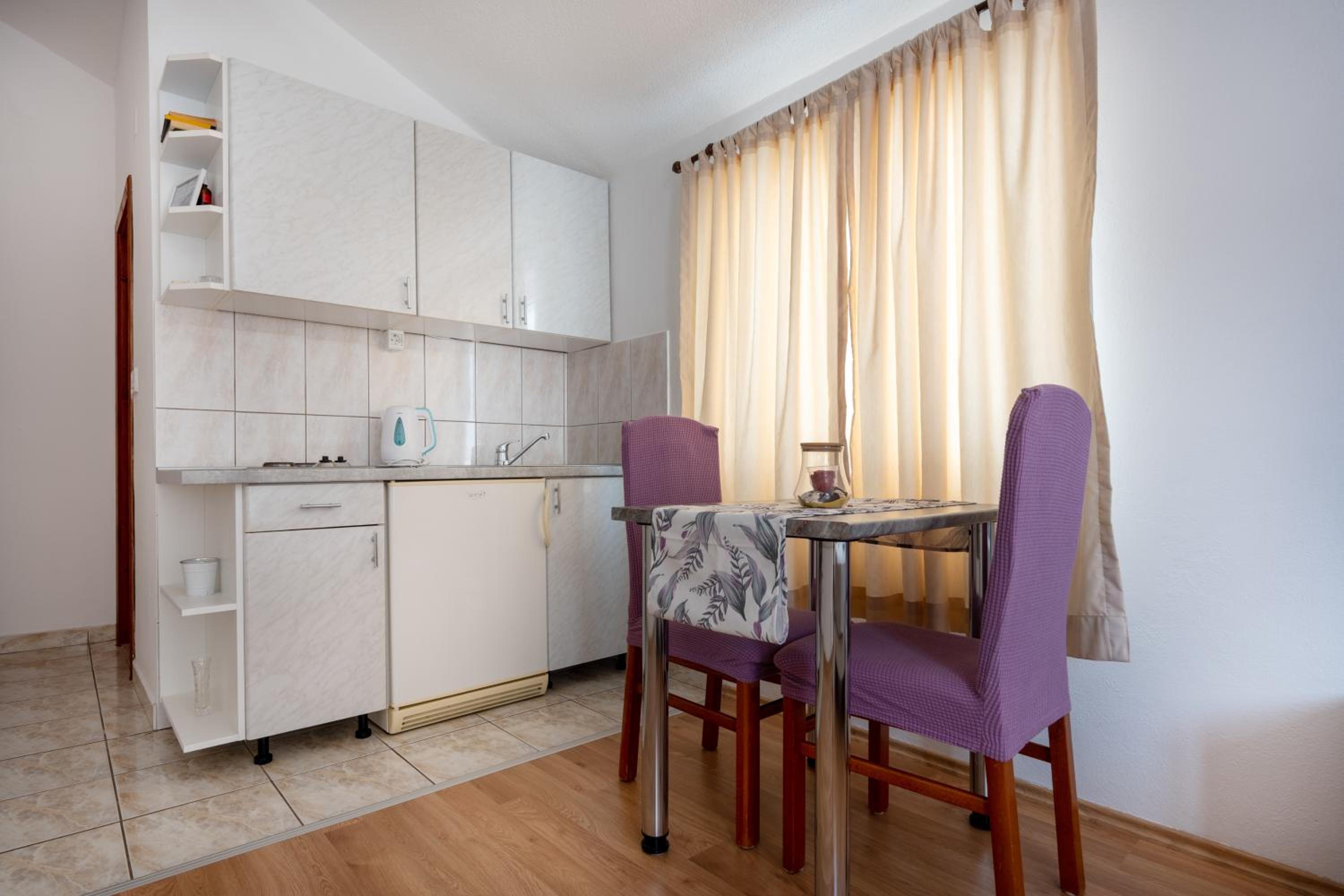 Studio APARTMANI LEŽENIĆ