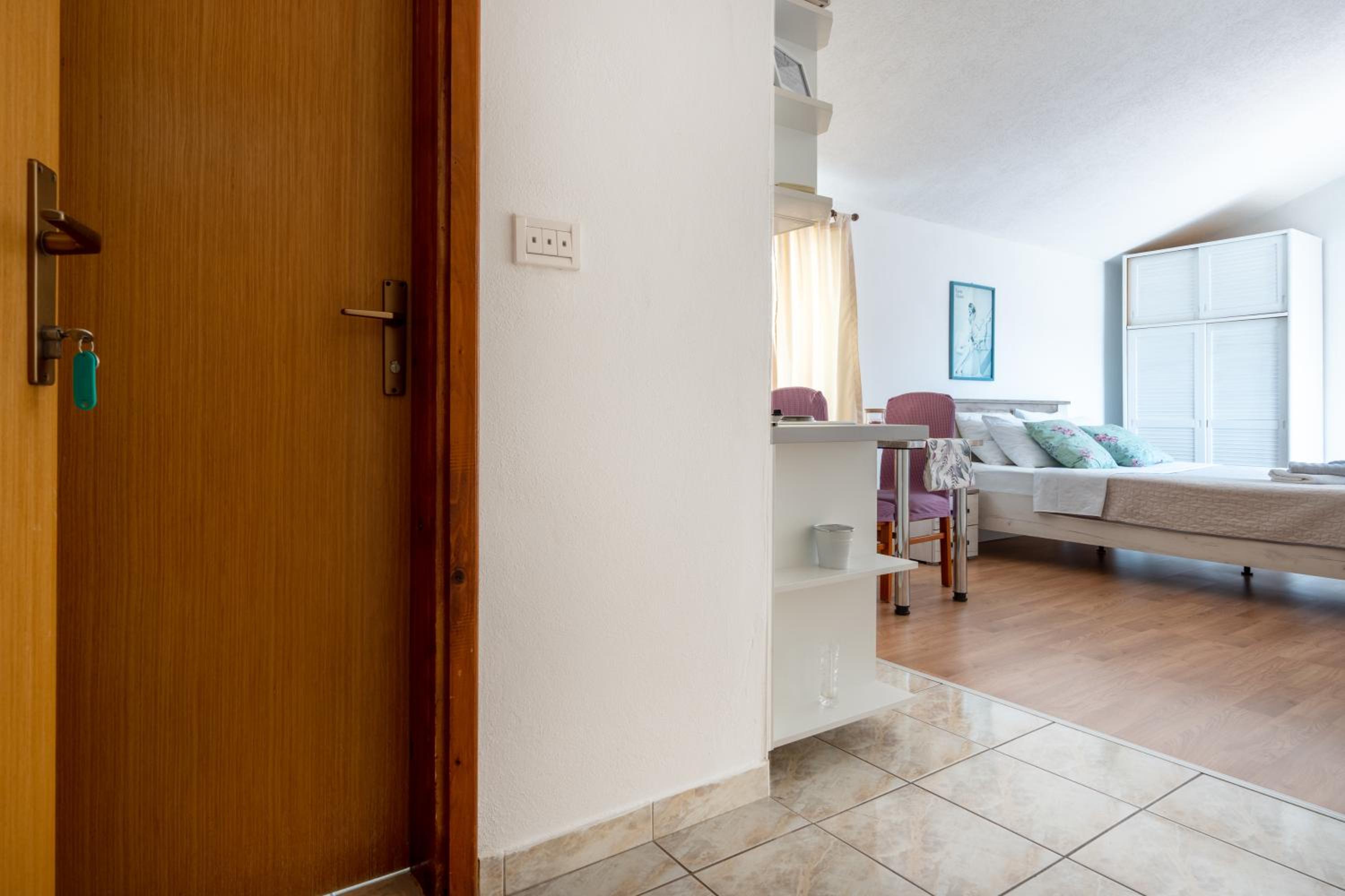 Studio APARTMANI LEŽENIĆ