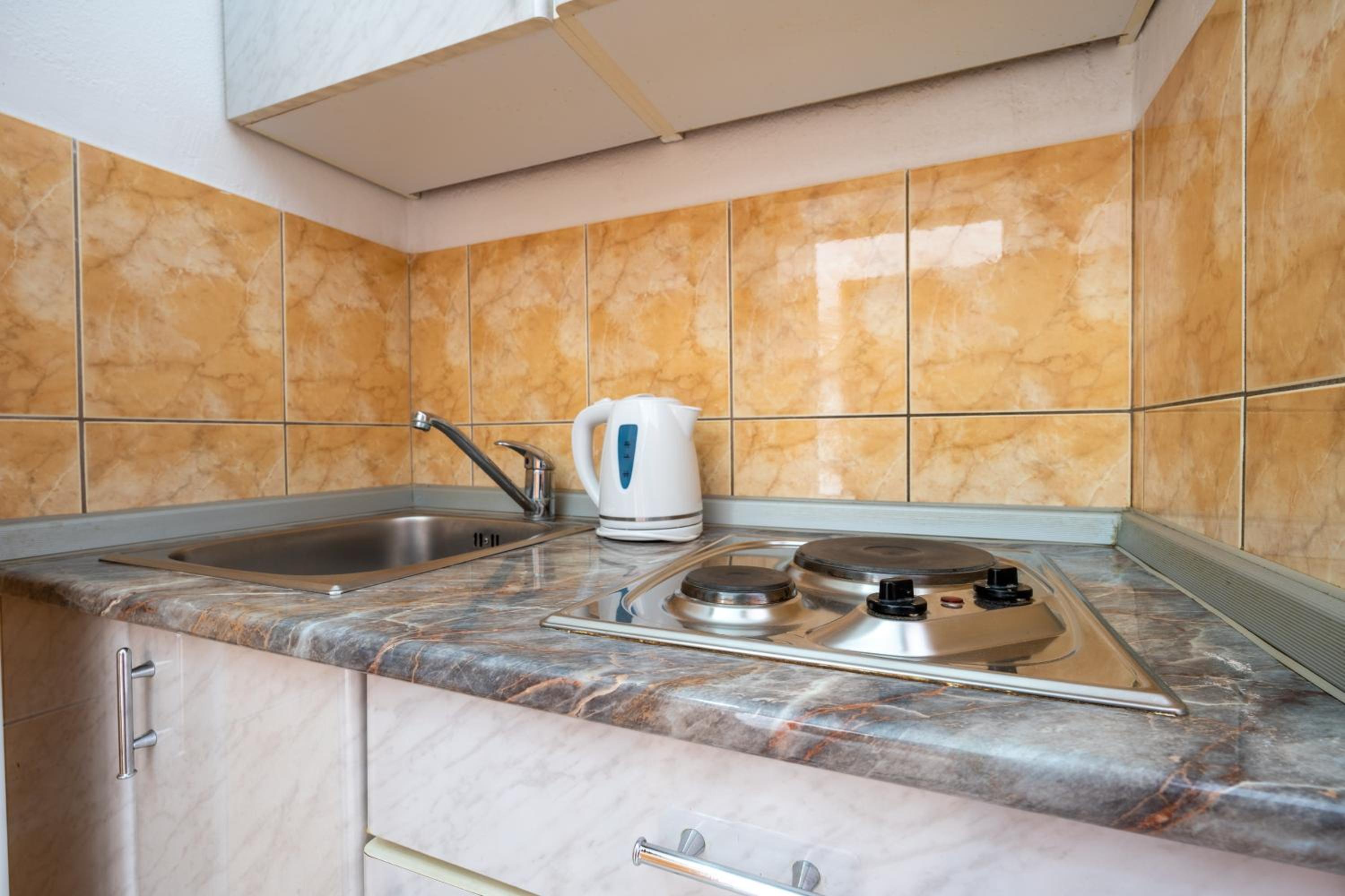 Studio APARTMANI LEŽENIĆ