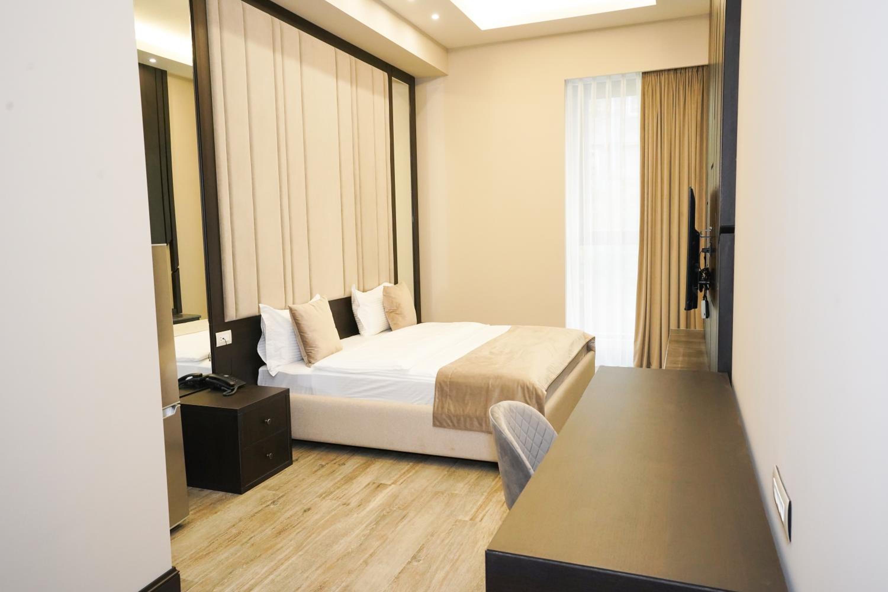 Soho Apart Hotel