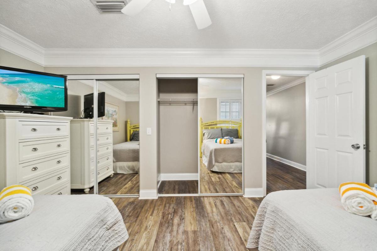 Seaspray Hideaway Sleeps 8 Pools Beach Access