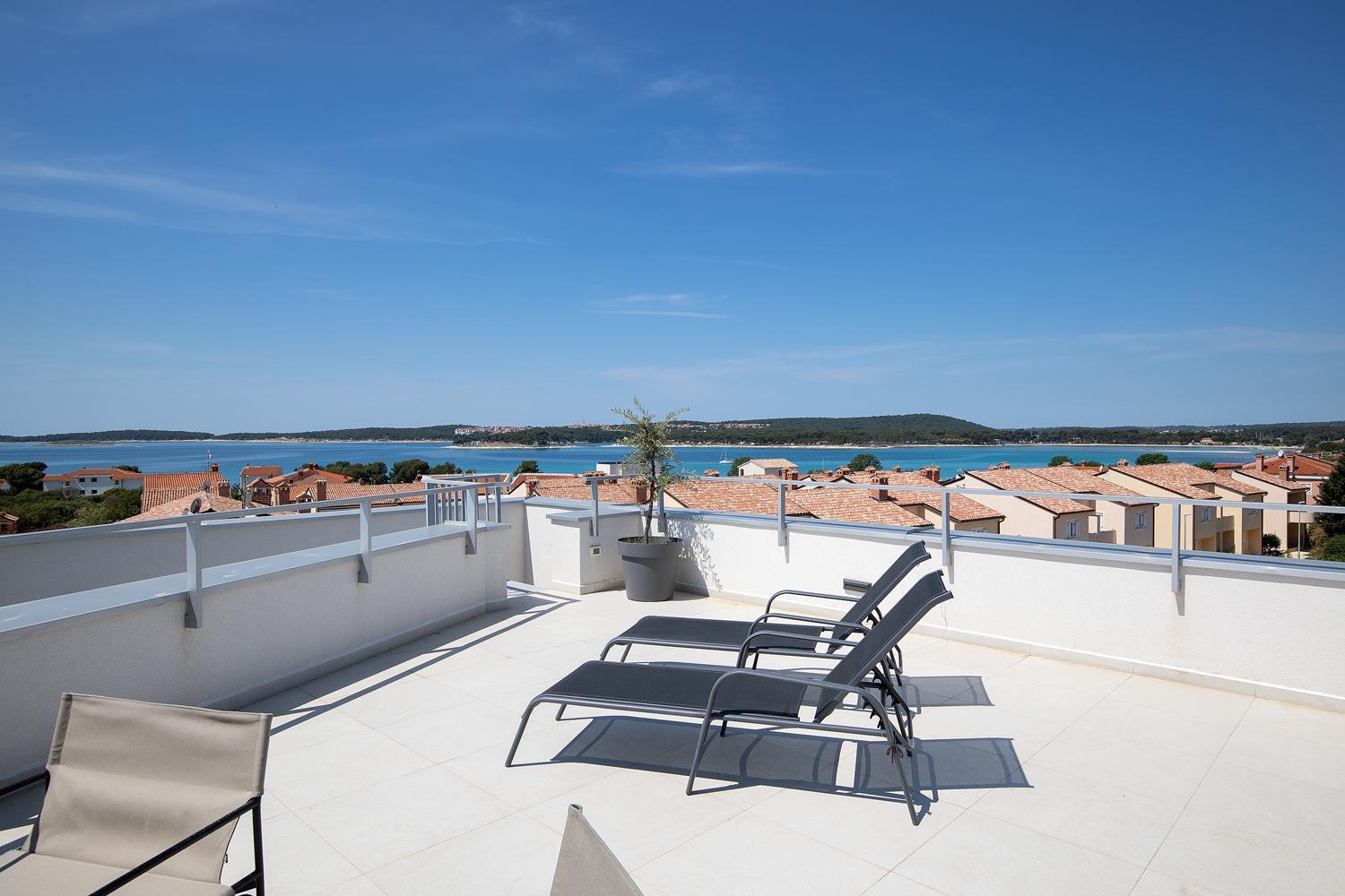 Tina Ocean View en Medulin — roof