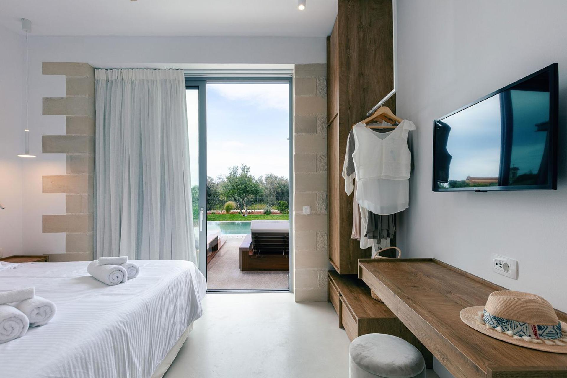 Heniochos Villas