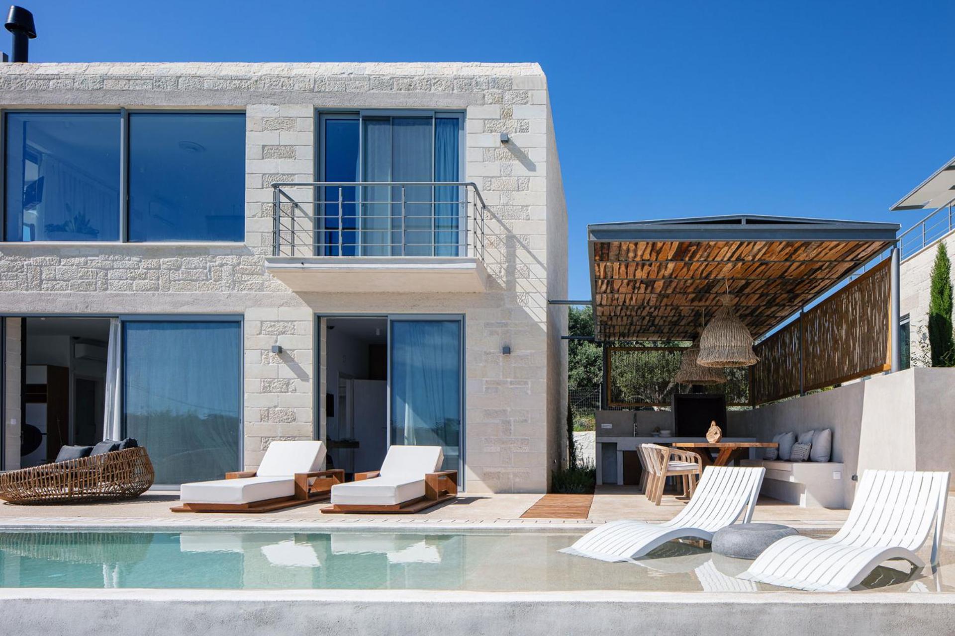 Heniochos Villas