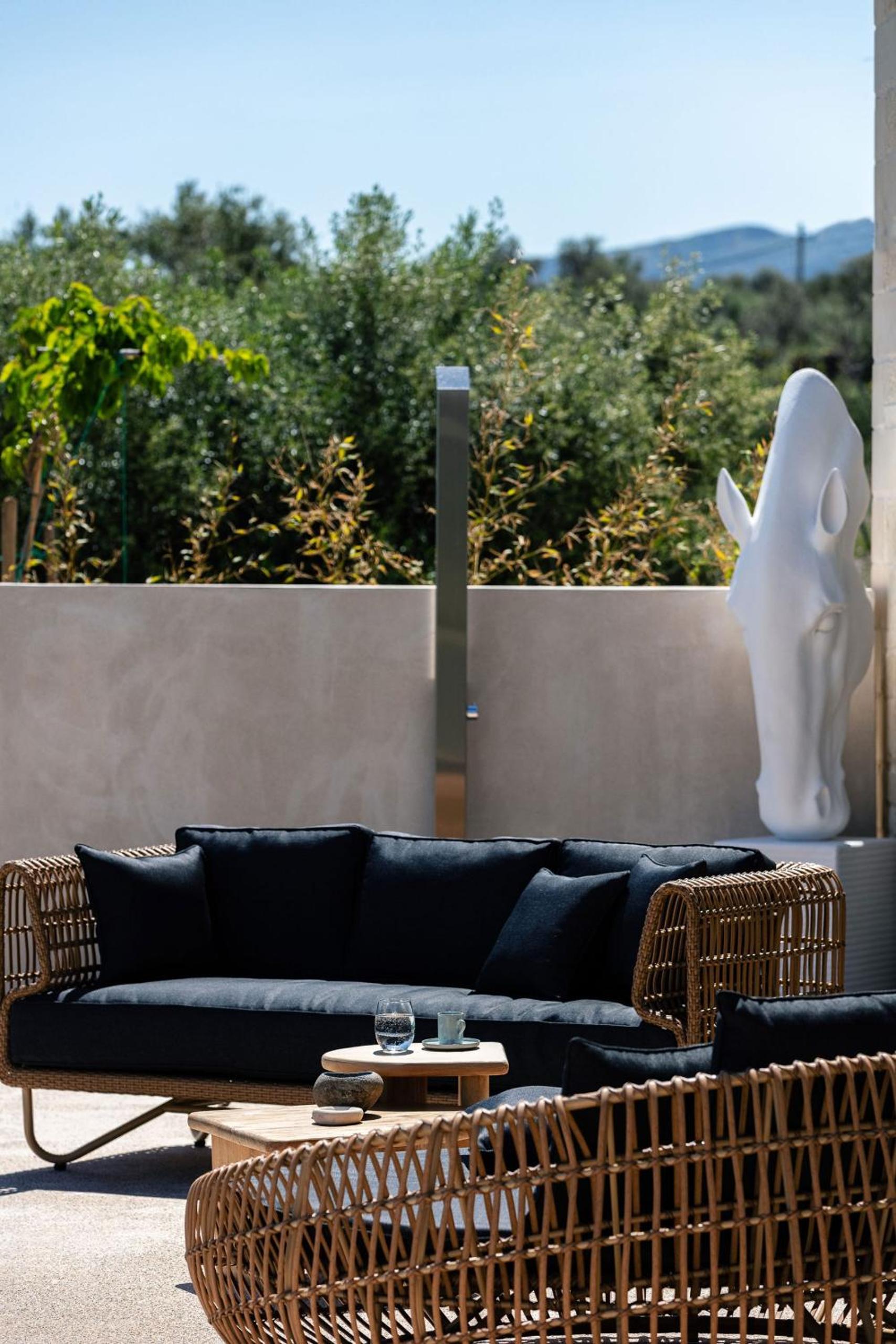 Heniochos Villas