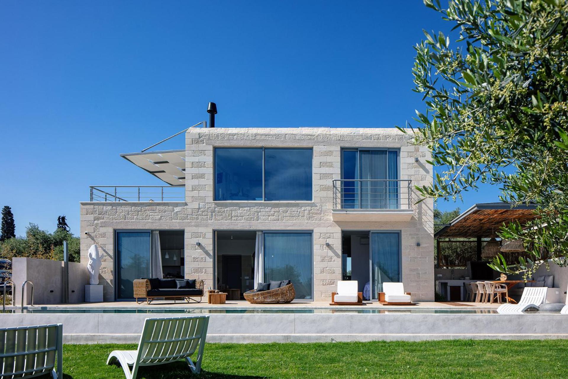 Heniochos Villas