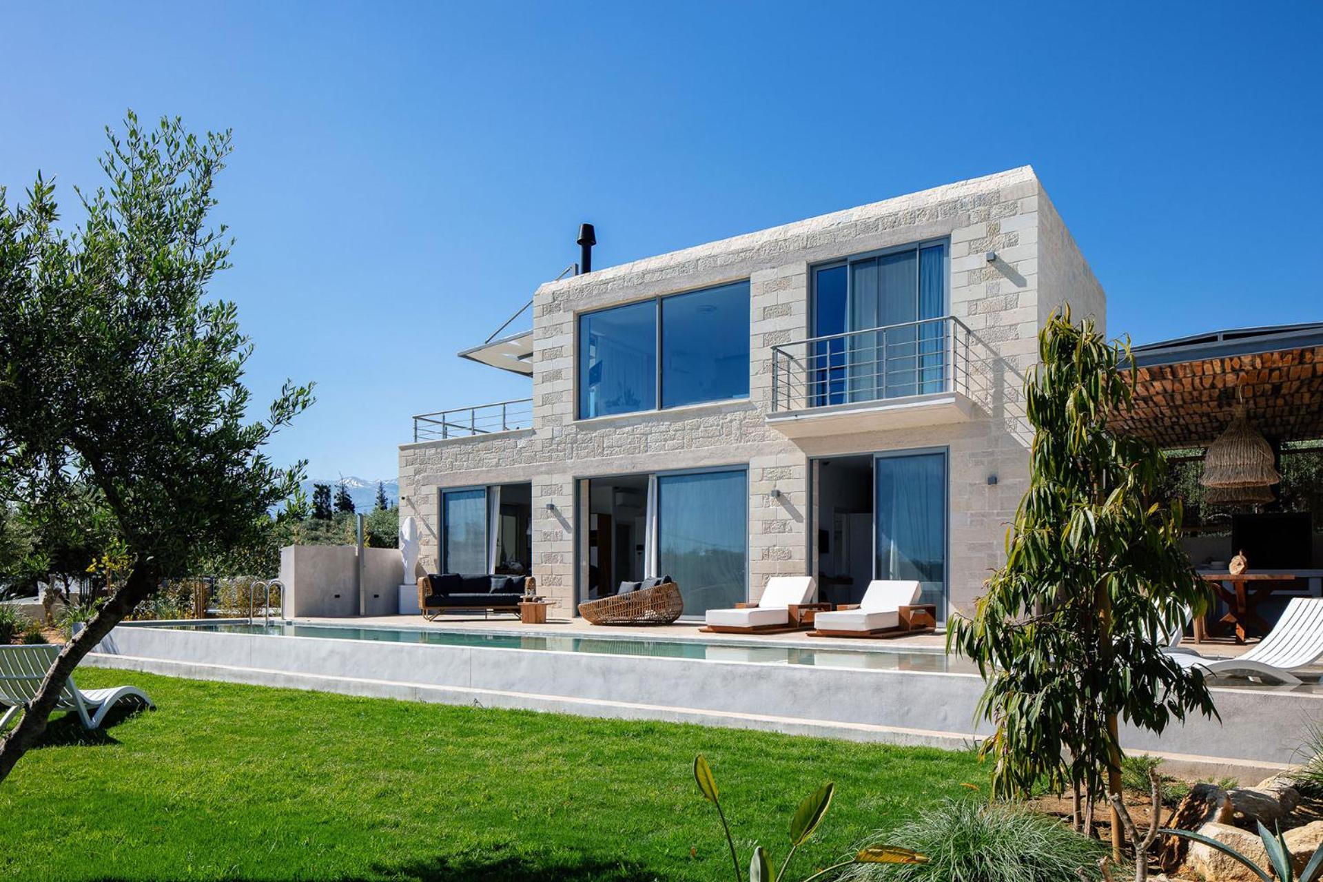 Heniochos Villas
