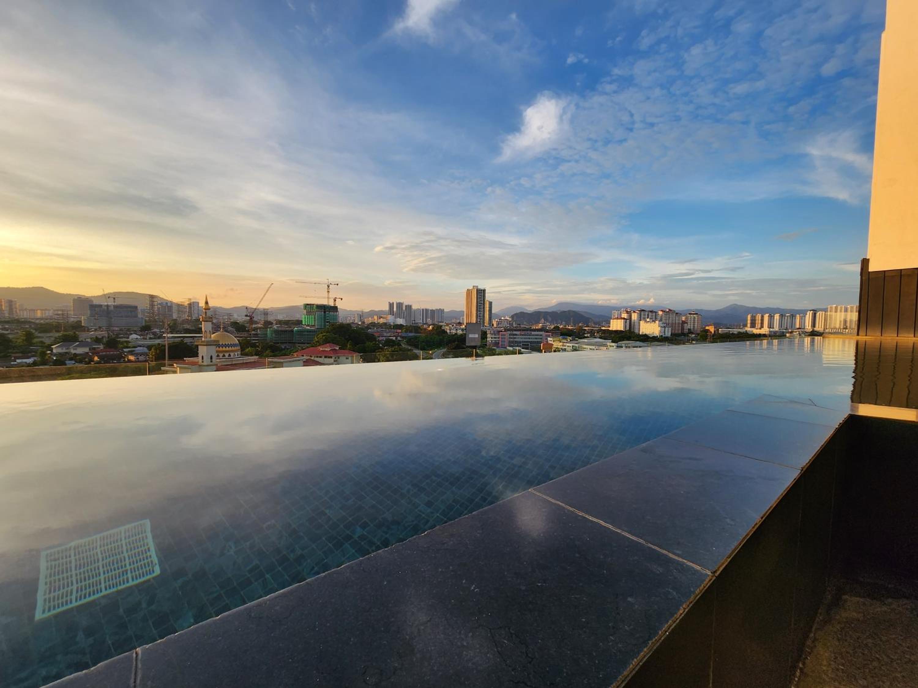 KL Serenity Quarter Flexus at Jln Kuching - Self C-In, F-Parking