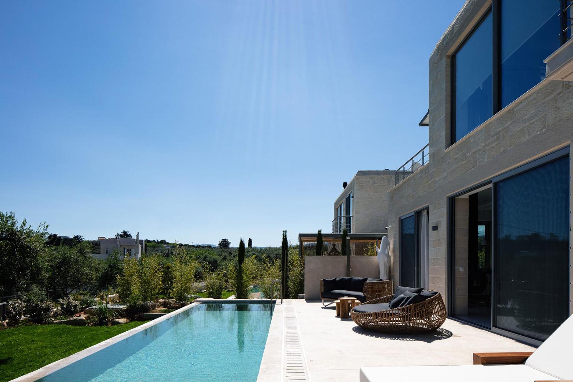 Heniochos Villas