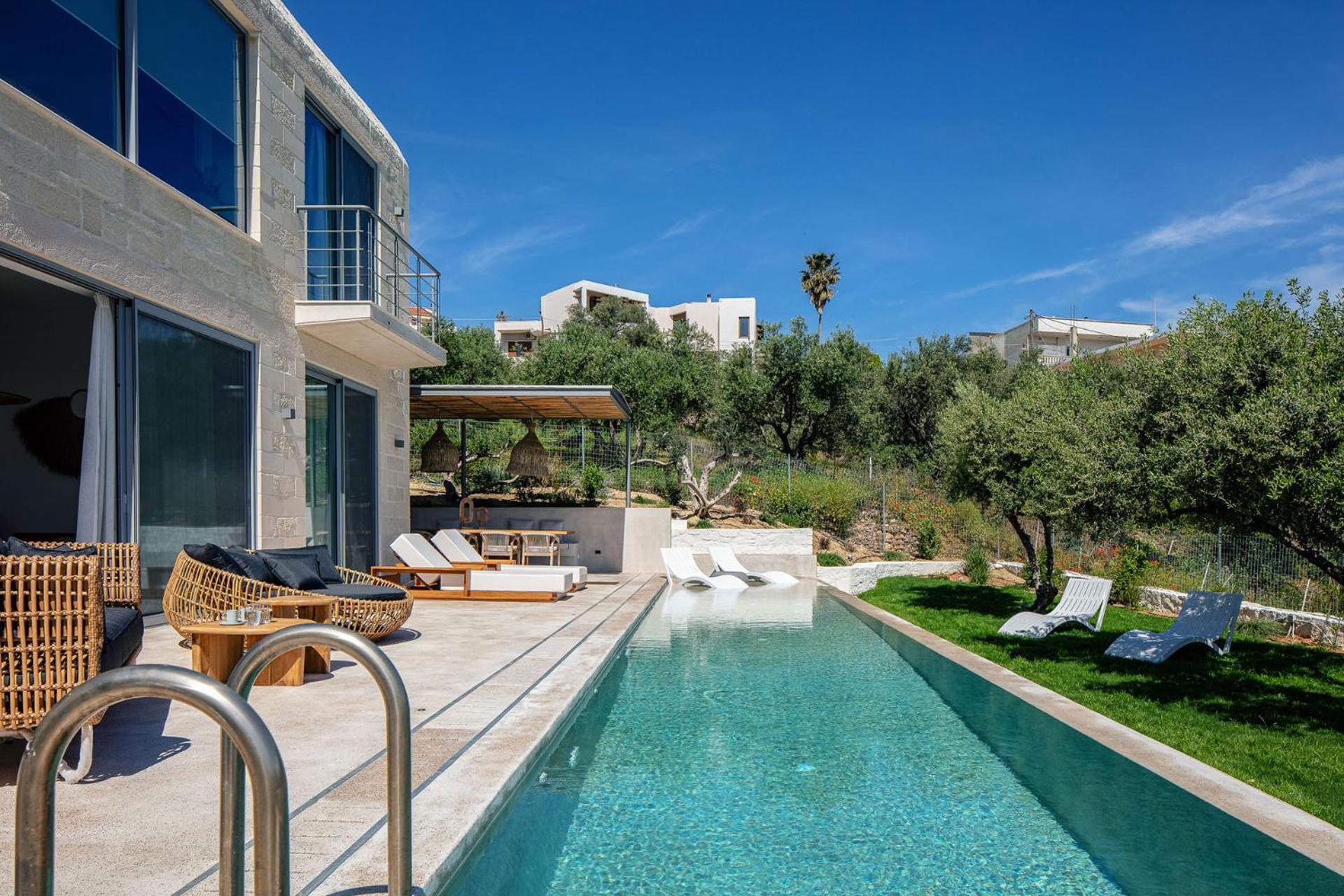 Heniochos Villas