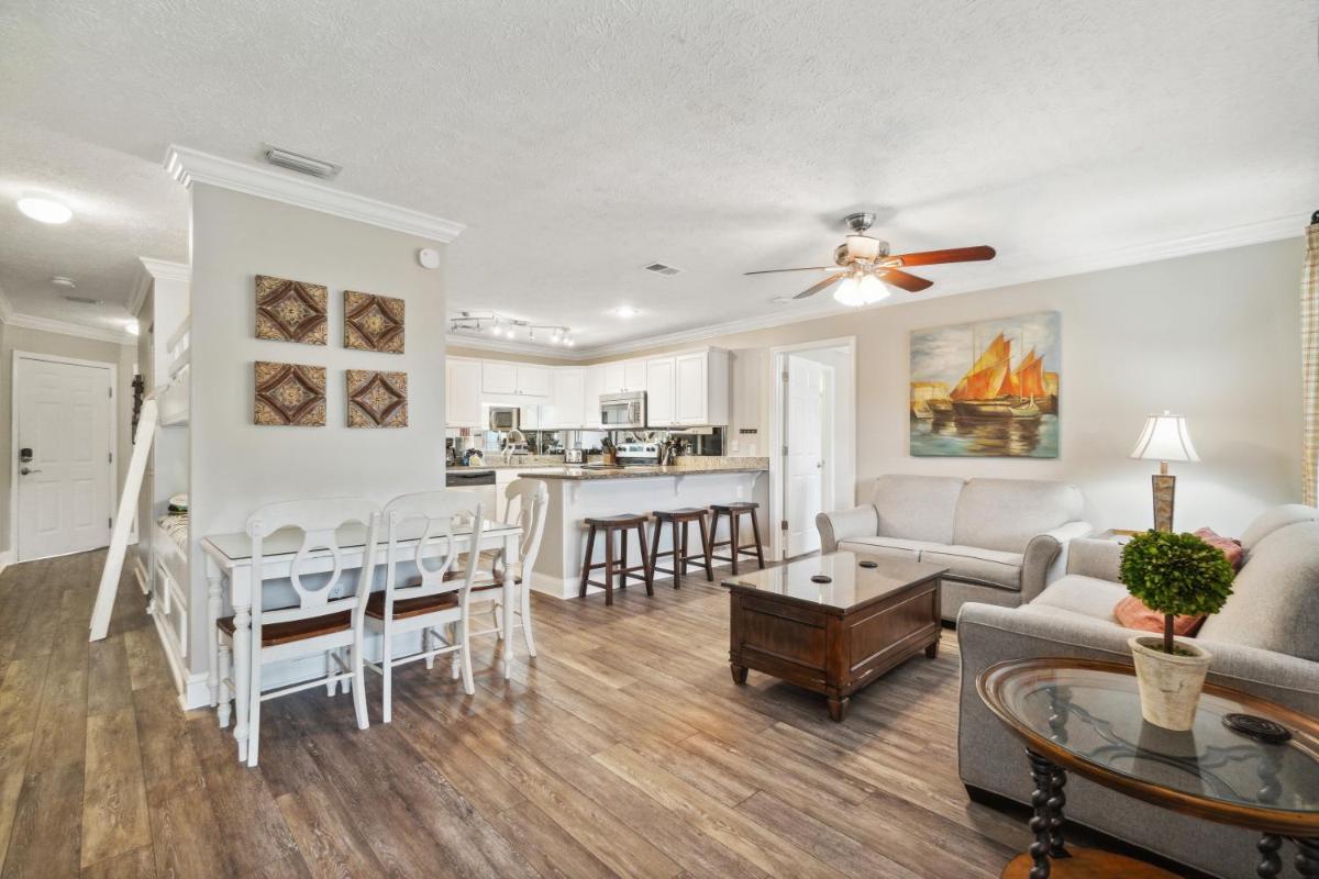 Seaspray Hideaway Sleeps 8 Pools Beach Access
