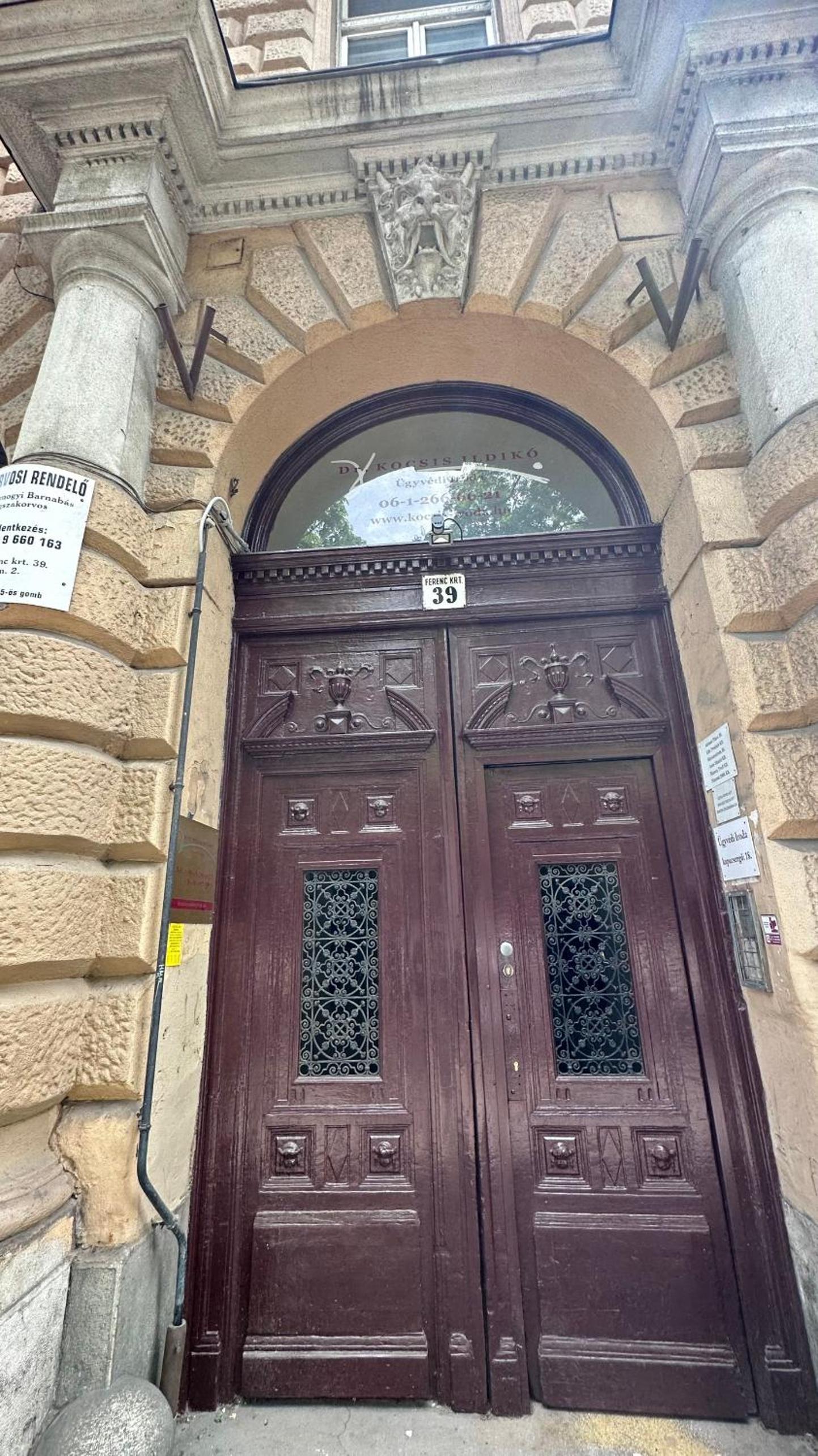 Ferenc Apartment