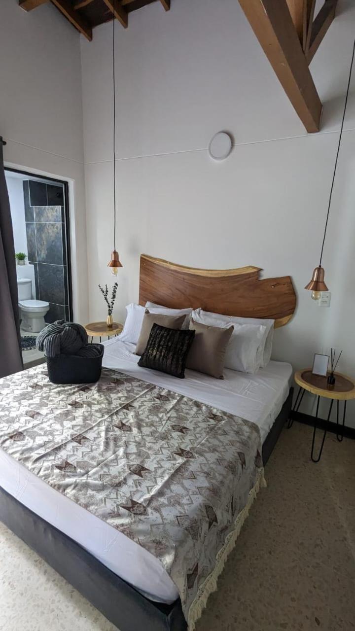 UKU INN