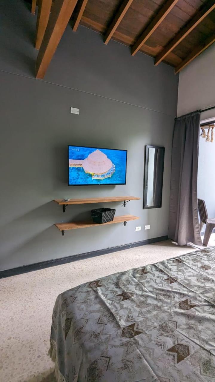 UKU INN