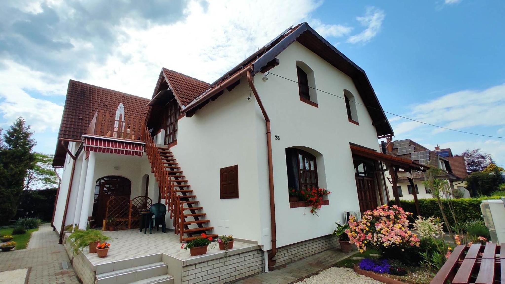 Balla Apartmanház