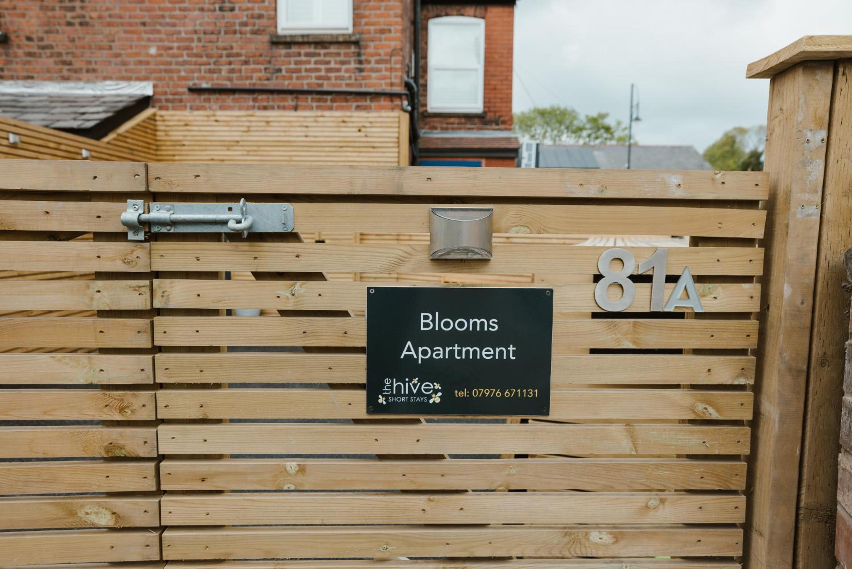 Blooms Apartment