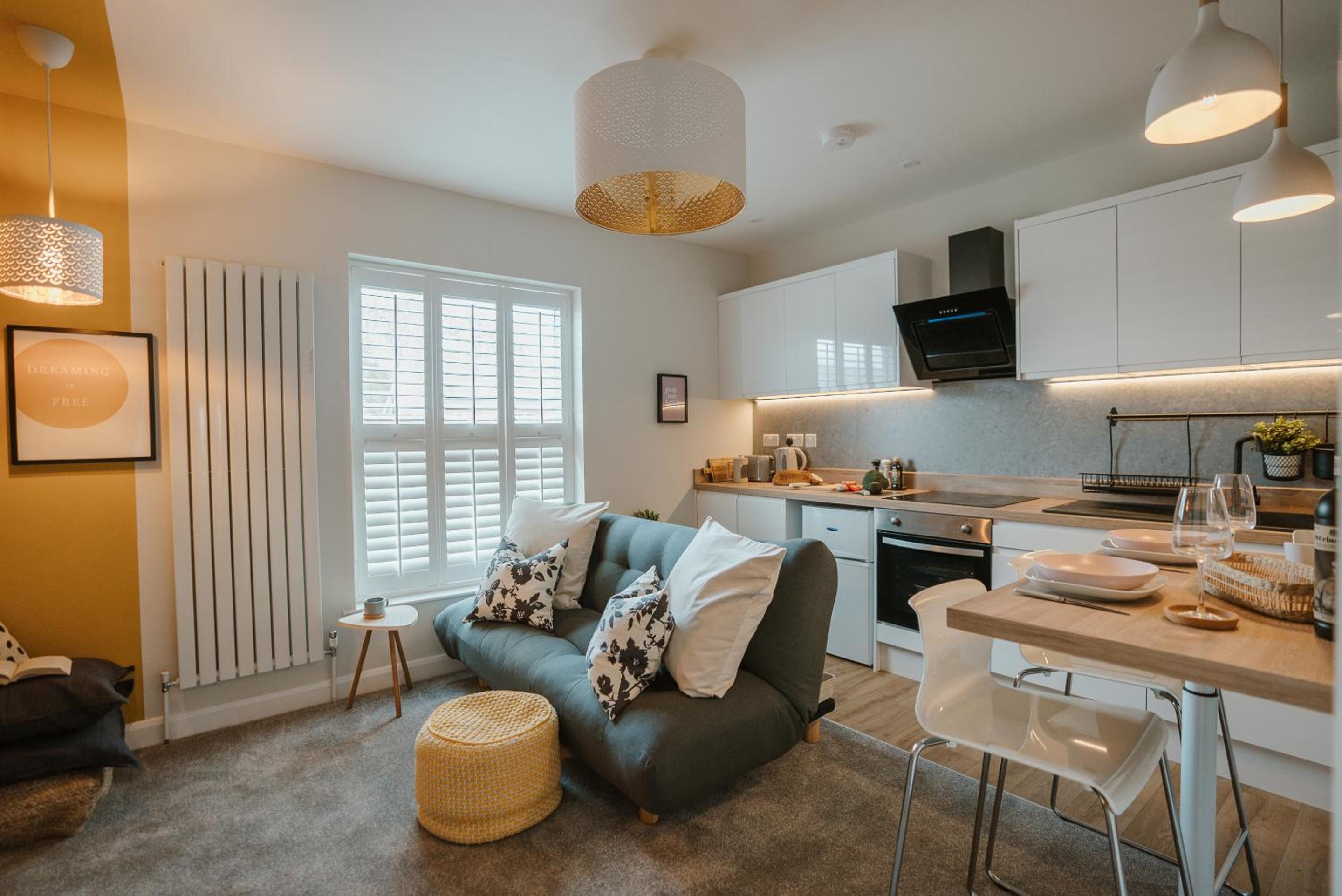 Blooms Apartment