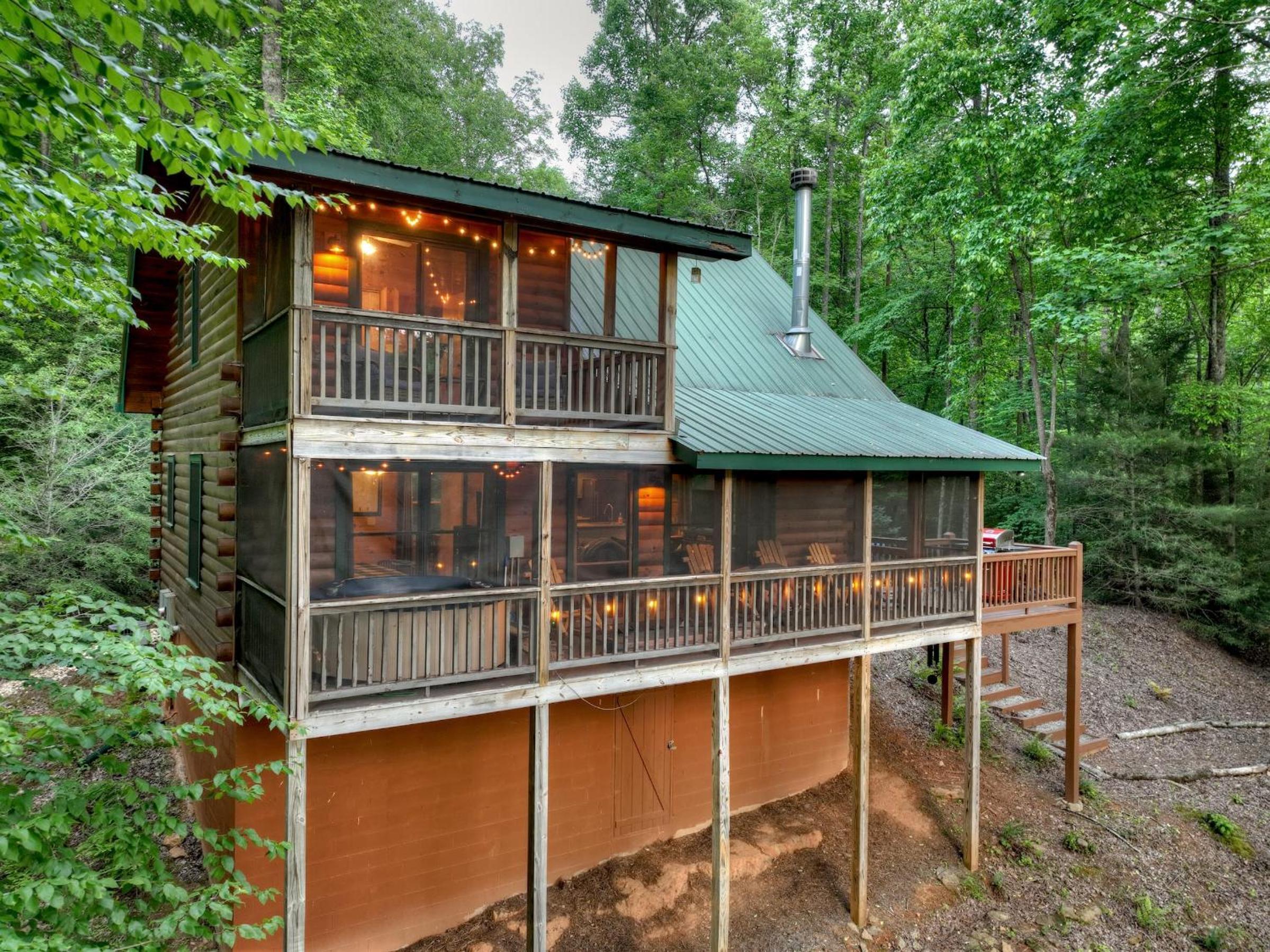 Tiny Lake Cabin Waterfront With Hot Tub & Fire Pit view 4