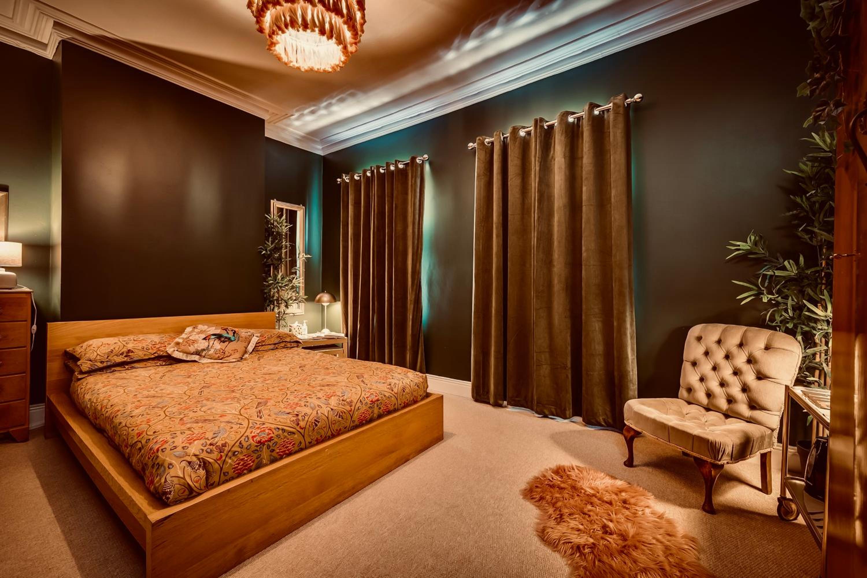 Beautiful B&B On The Park view 2