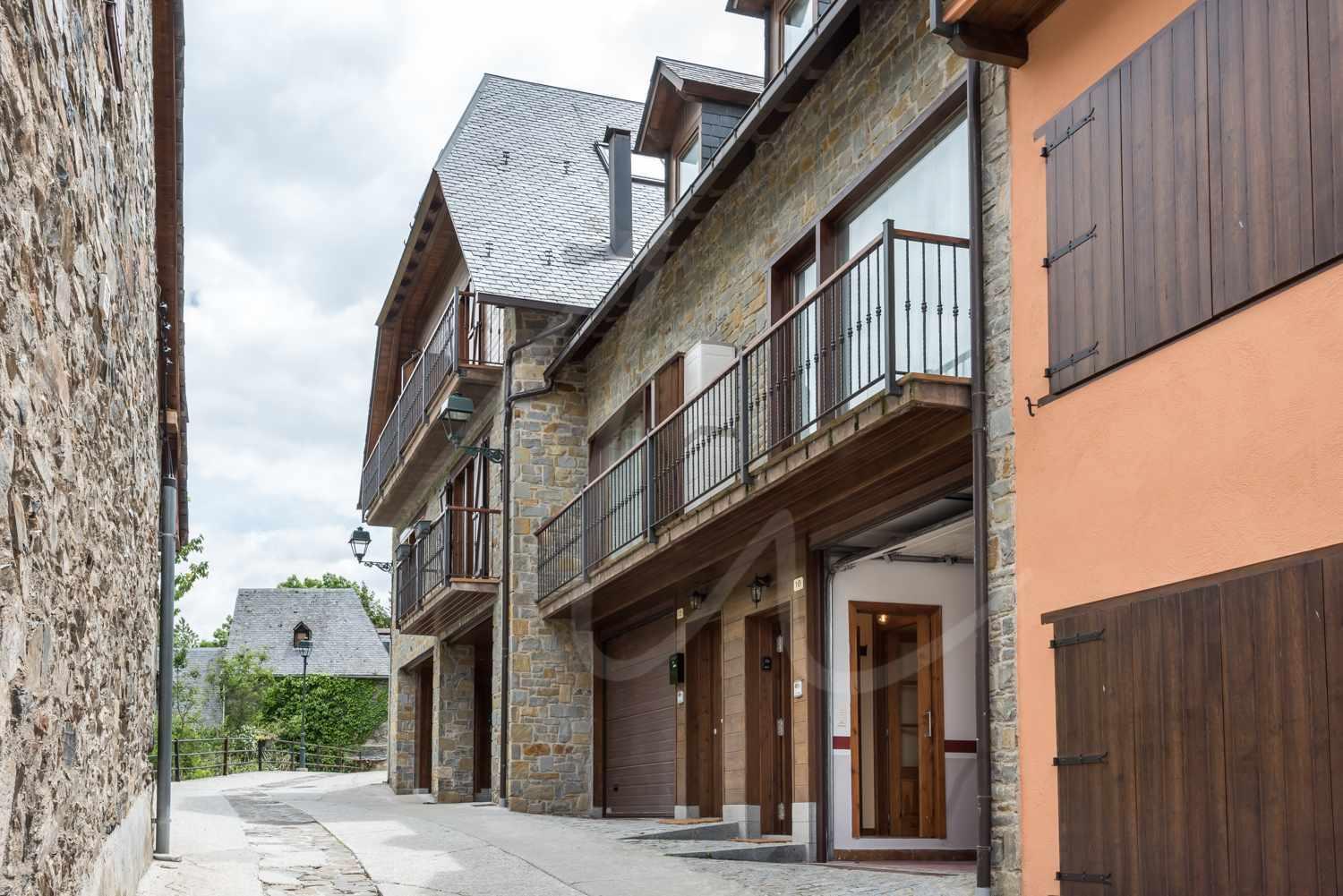 Casa Artiga de Lin by SeaMount Rentals