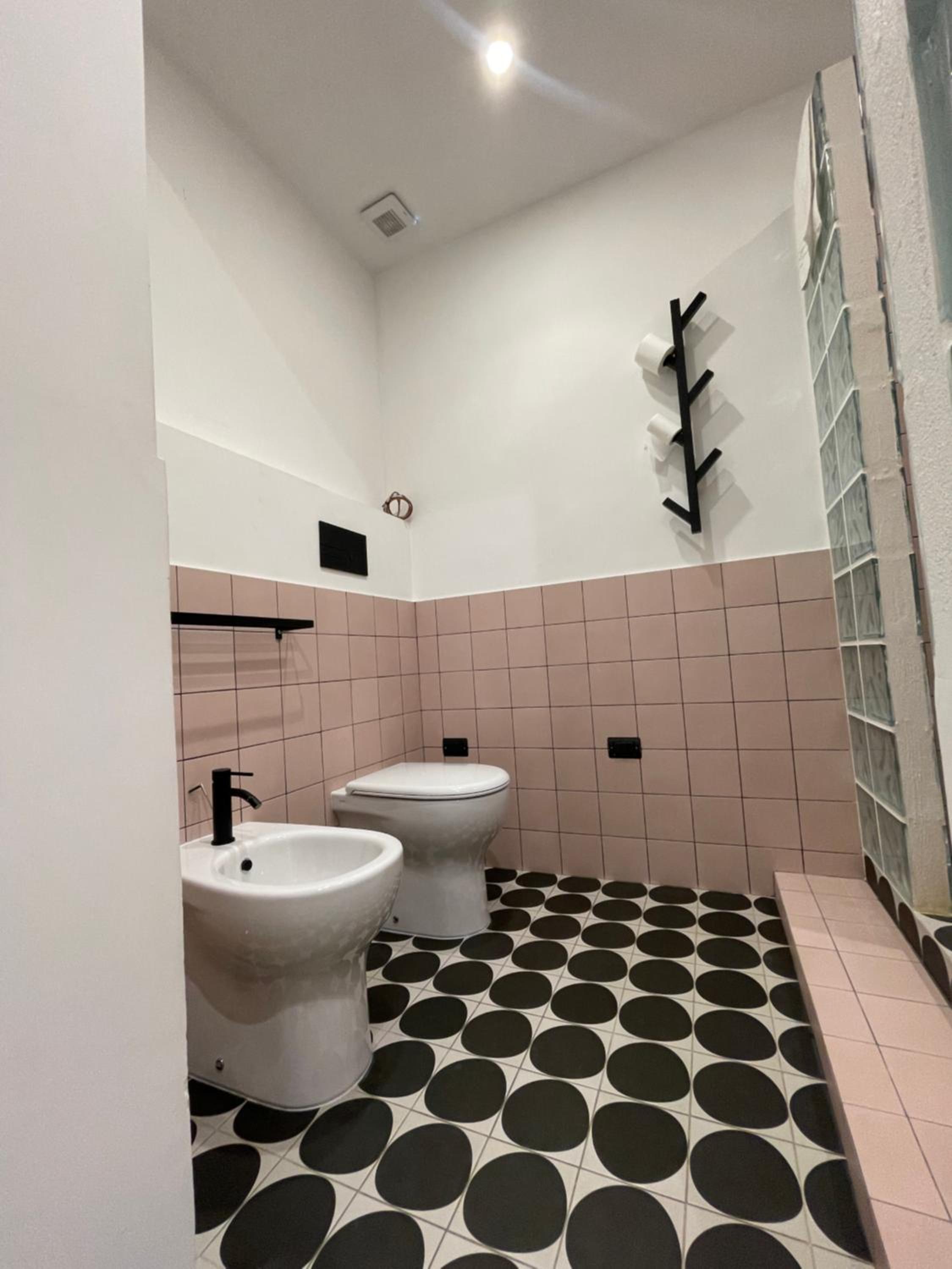 Dusmè en Taranto — bathroom