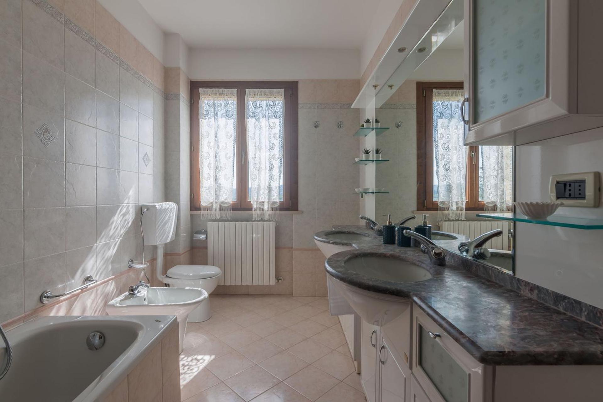 Villa Candelara - Property Image 10