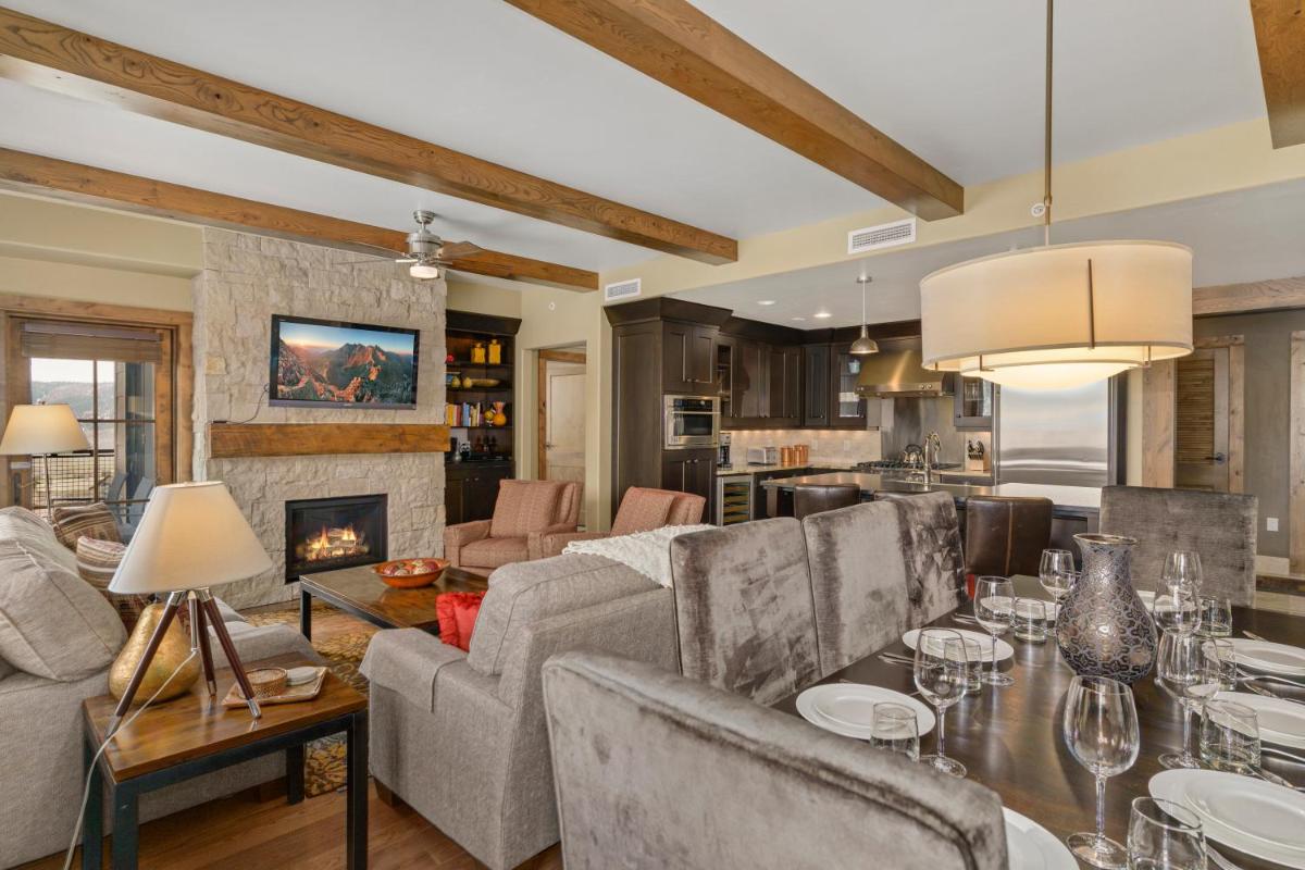 Edgemont 2402 - Luxury Ski-in Ski-out Condo view 5