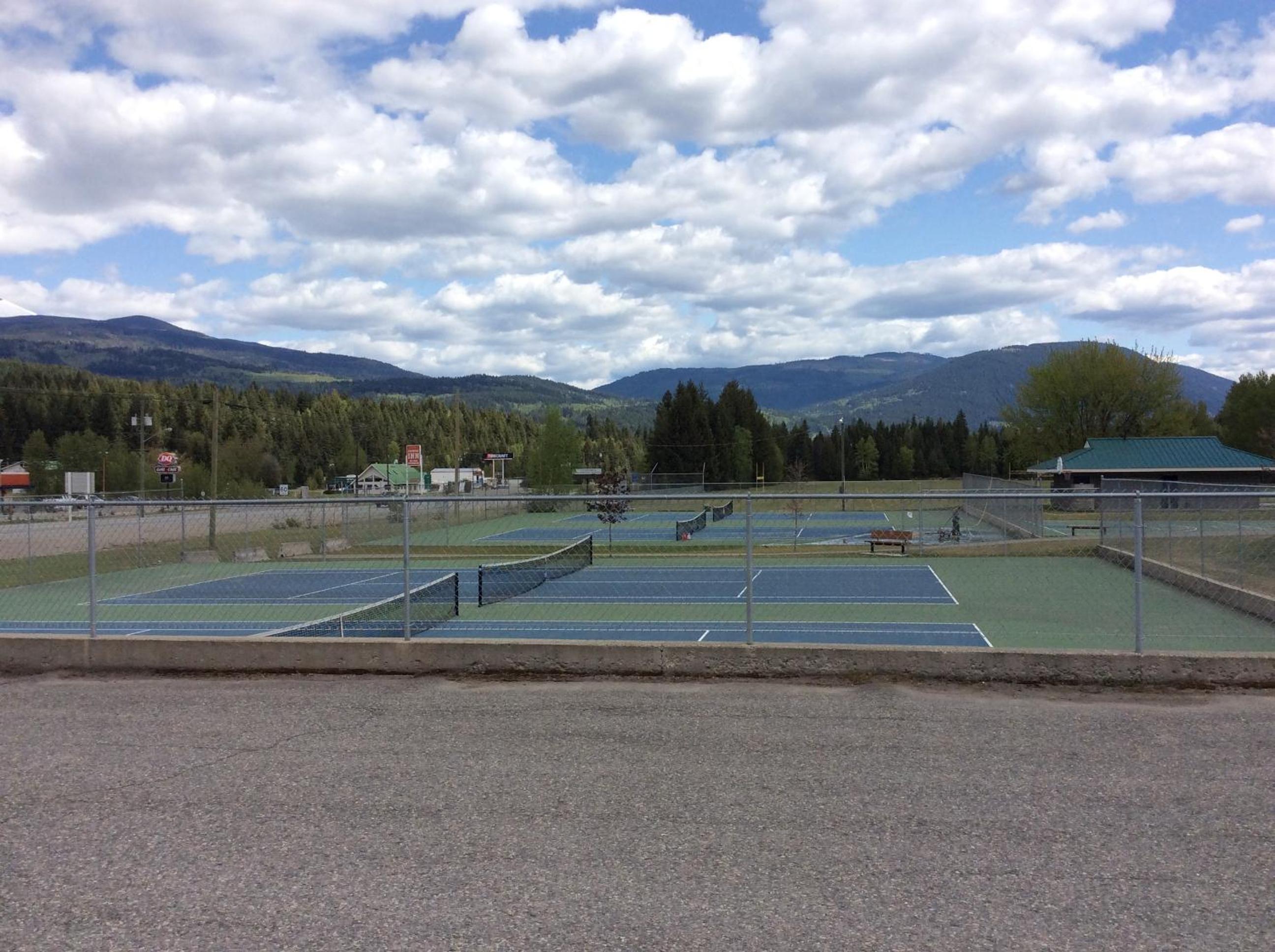 Super 8 by Wyndham Clearwater BC
