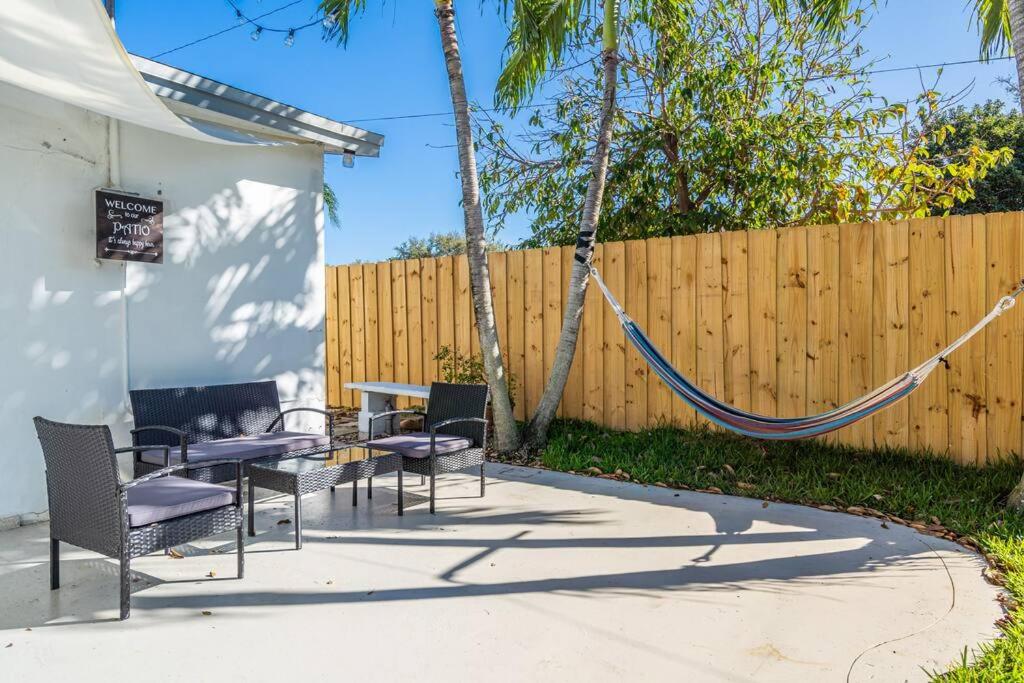 Peaceful 3 Bedroom House with Relaxing Backyard 15 minutes to the Ocean view 2