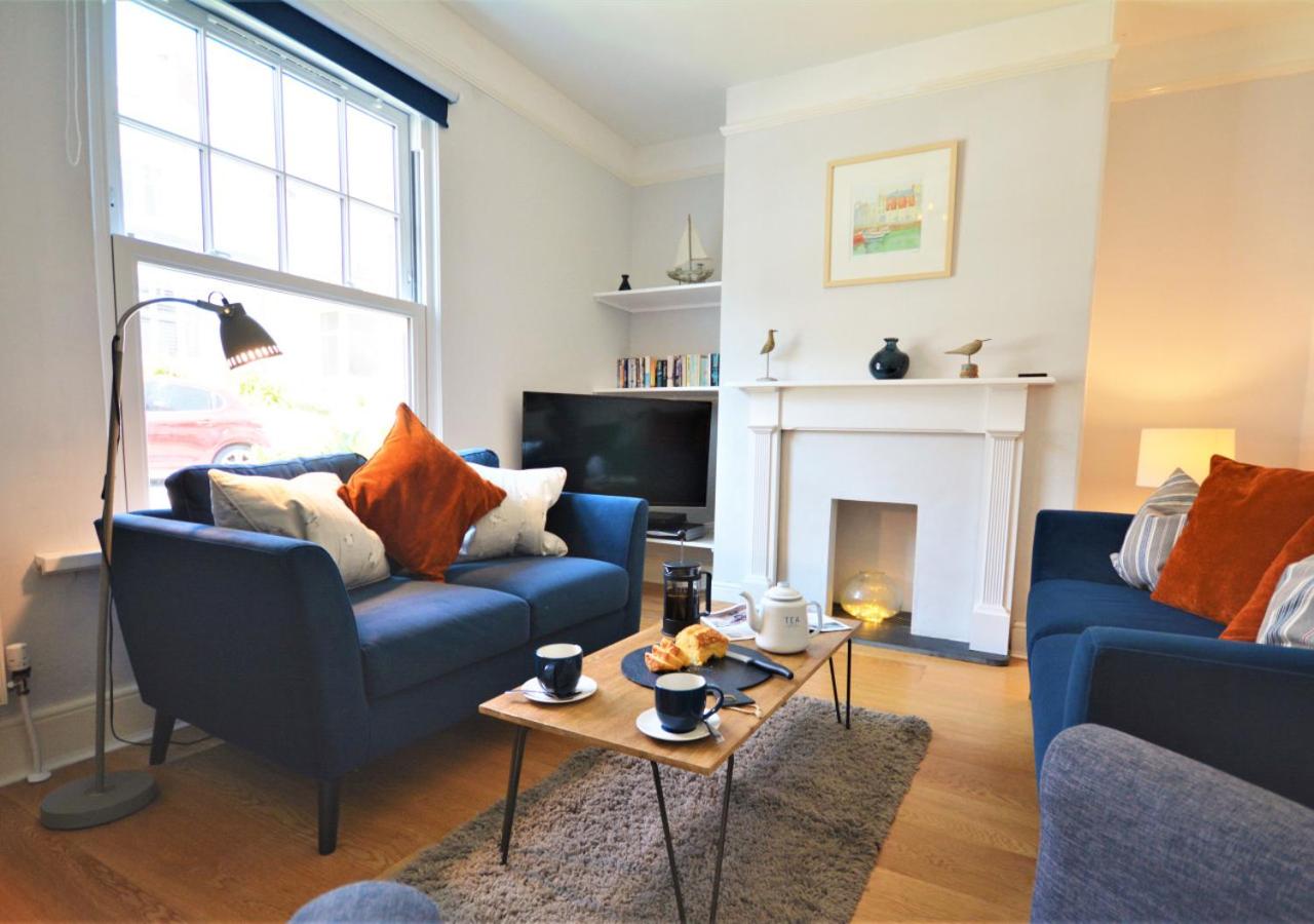 3 Bed in Padstow oc-p00144