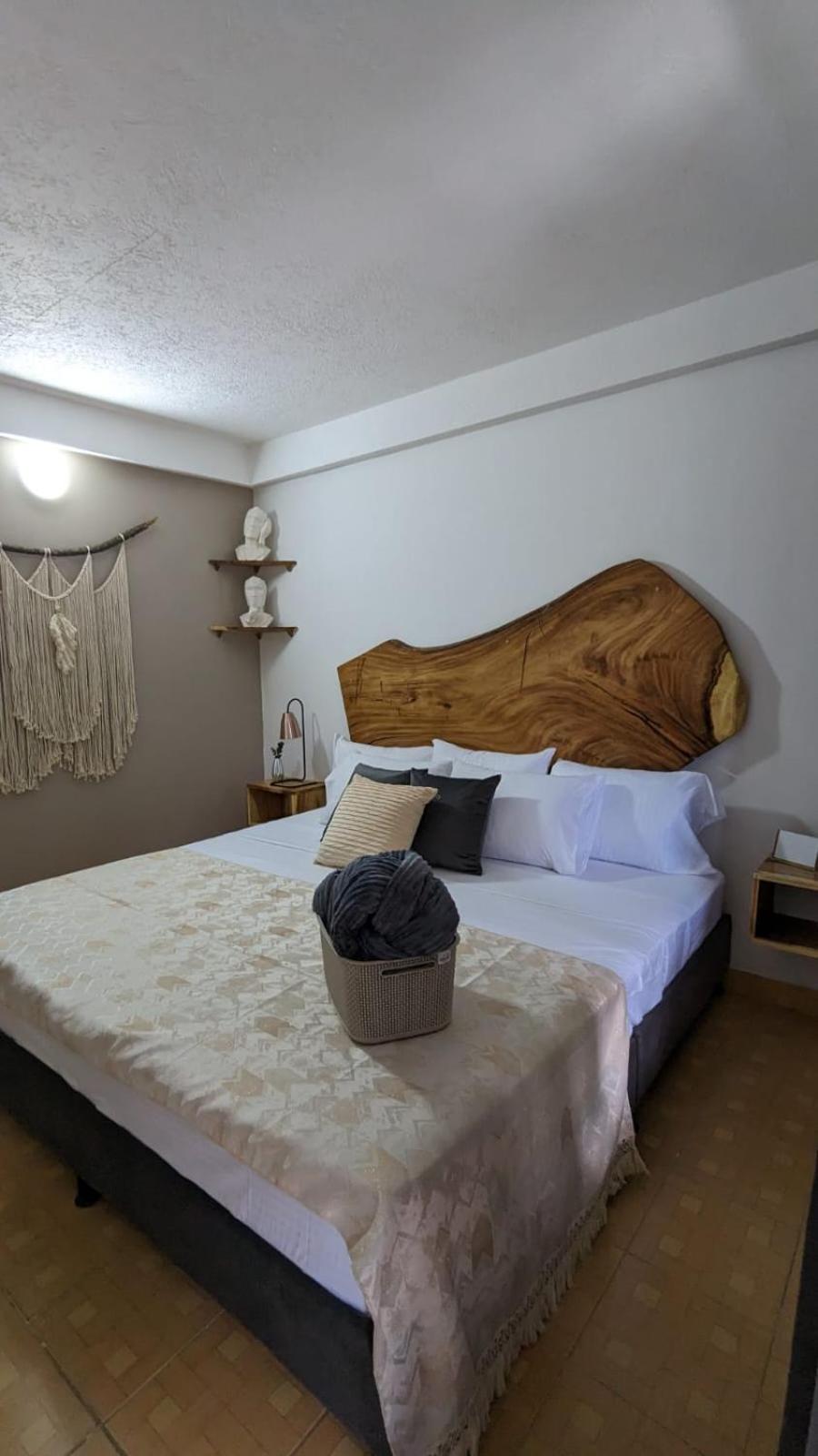 UKU INN