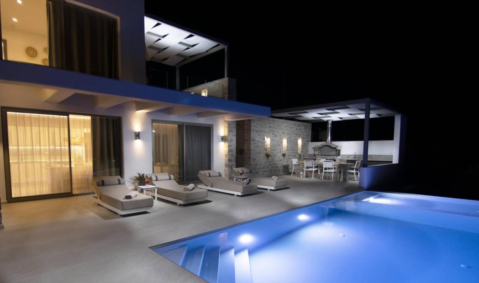 Crete Villa Paseathea, Luxurious Pool Getaway