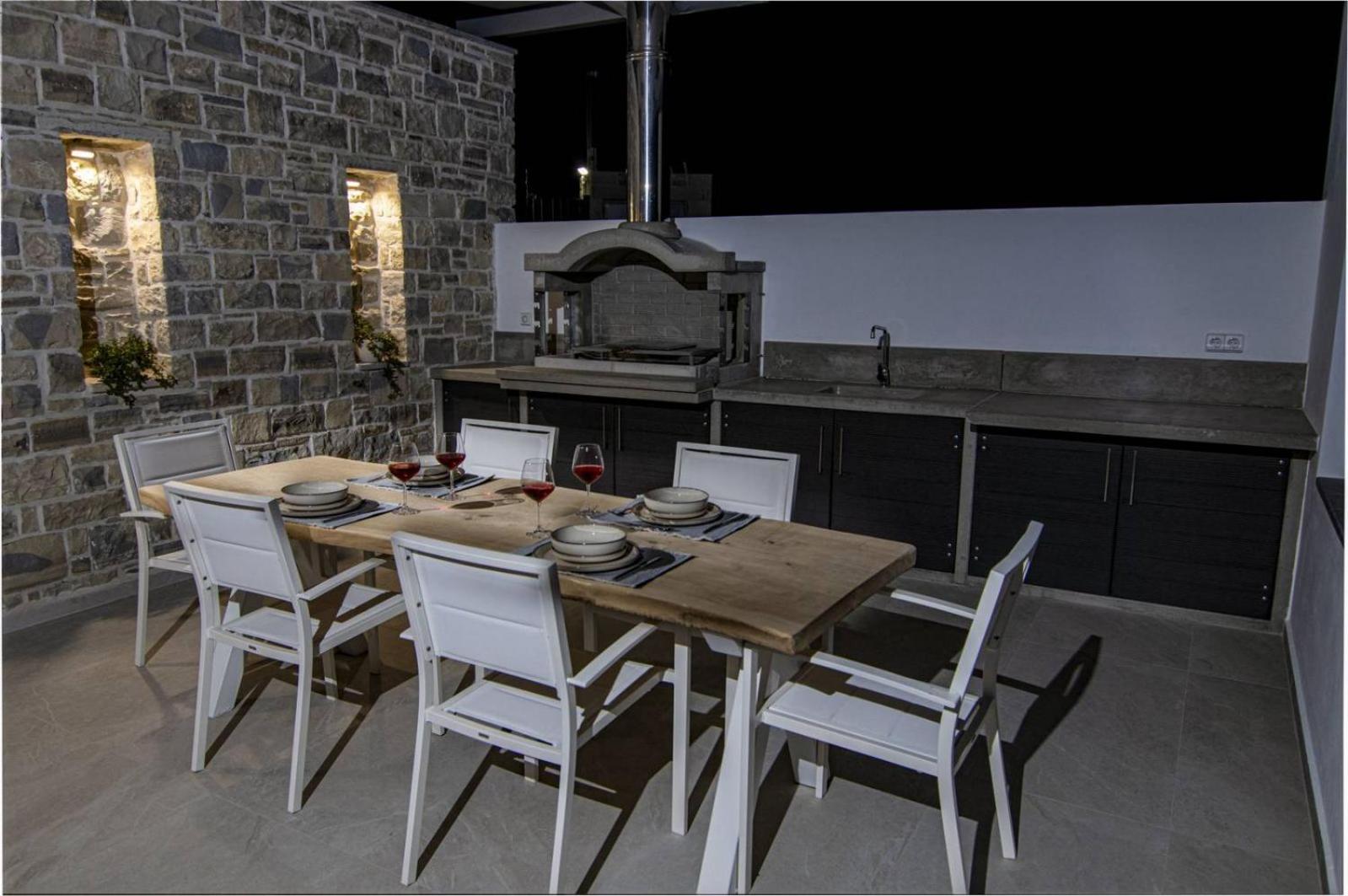 Crete Villa Paseathea, Luxurious Pool Getaway