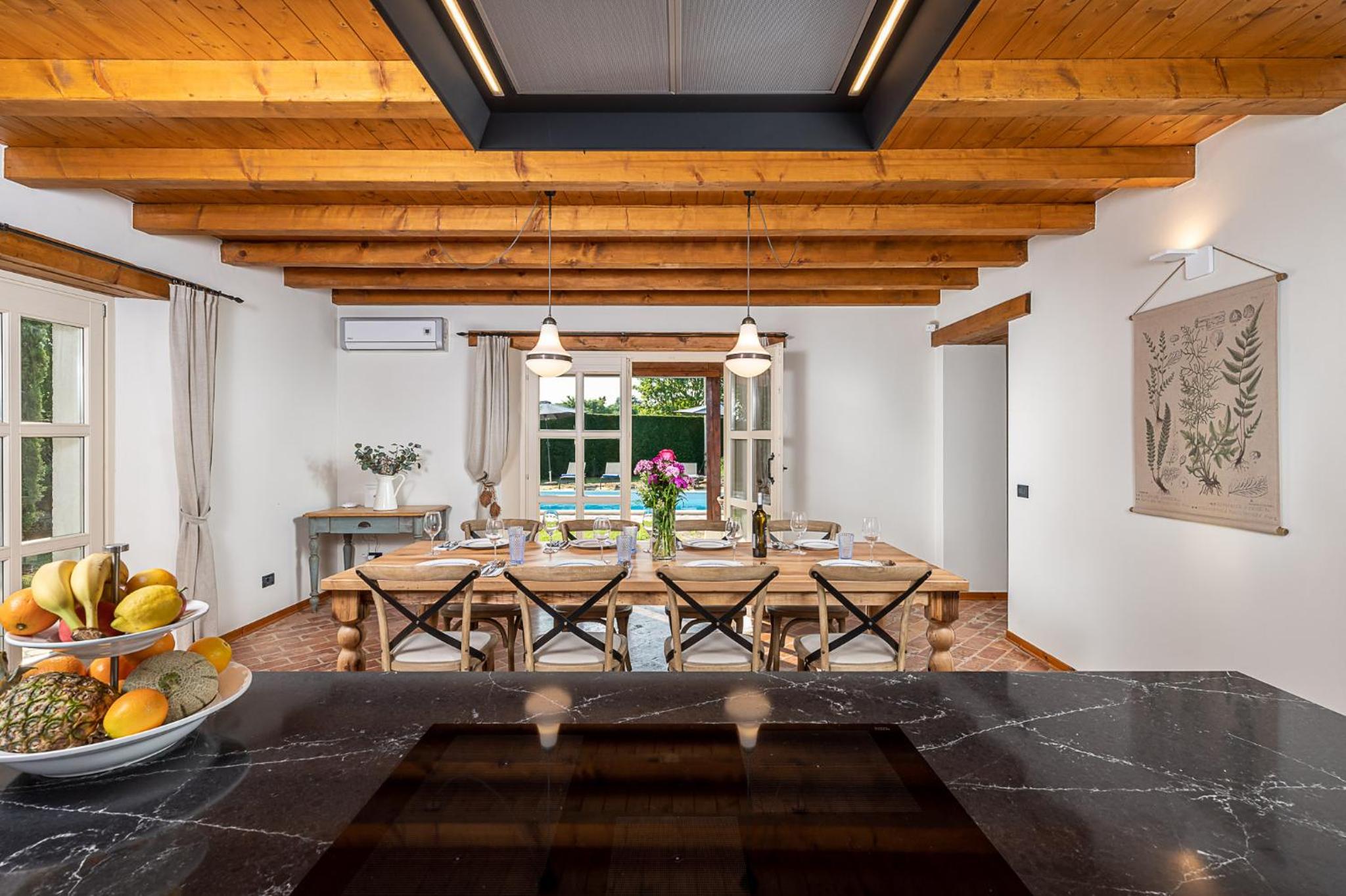 Villa Paolina - Hot Tub, Breakfast & Large Garden view 3