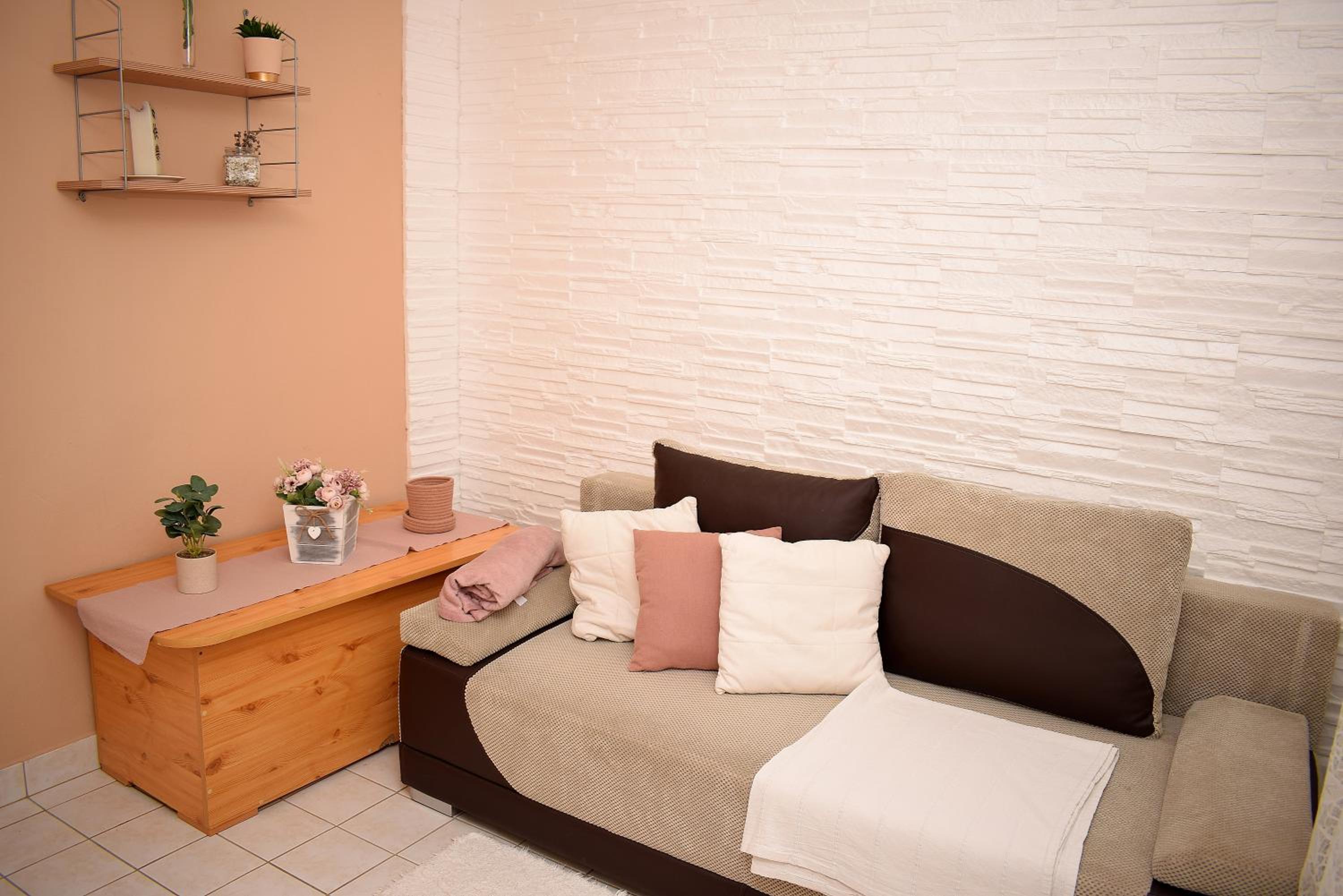 Liliom Apartman