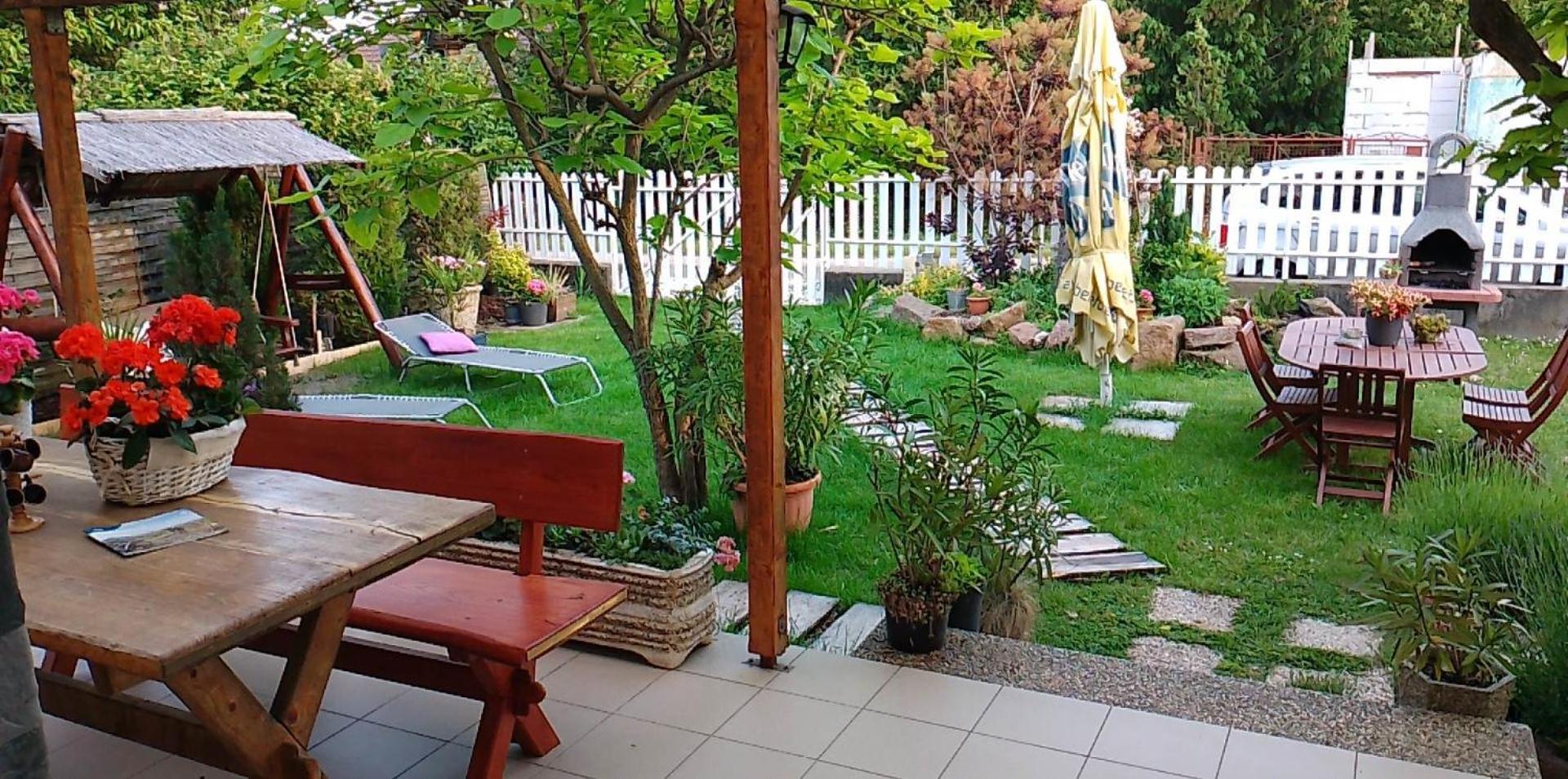 Liliom Apartman