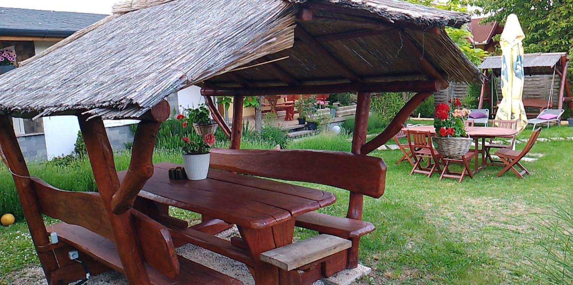 Liliom Apartman