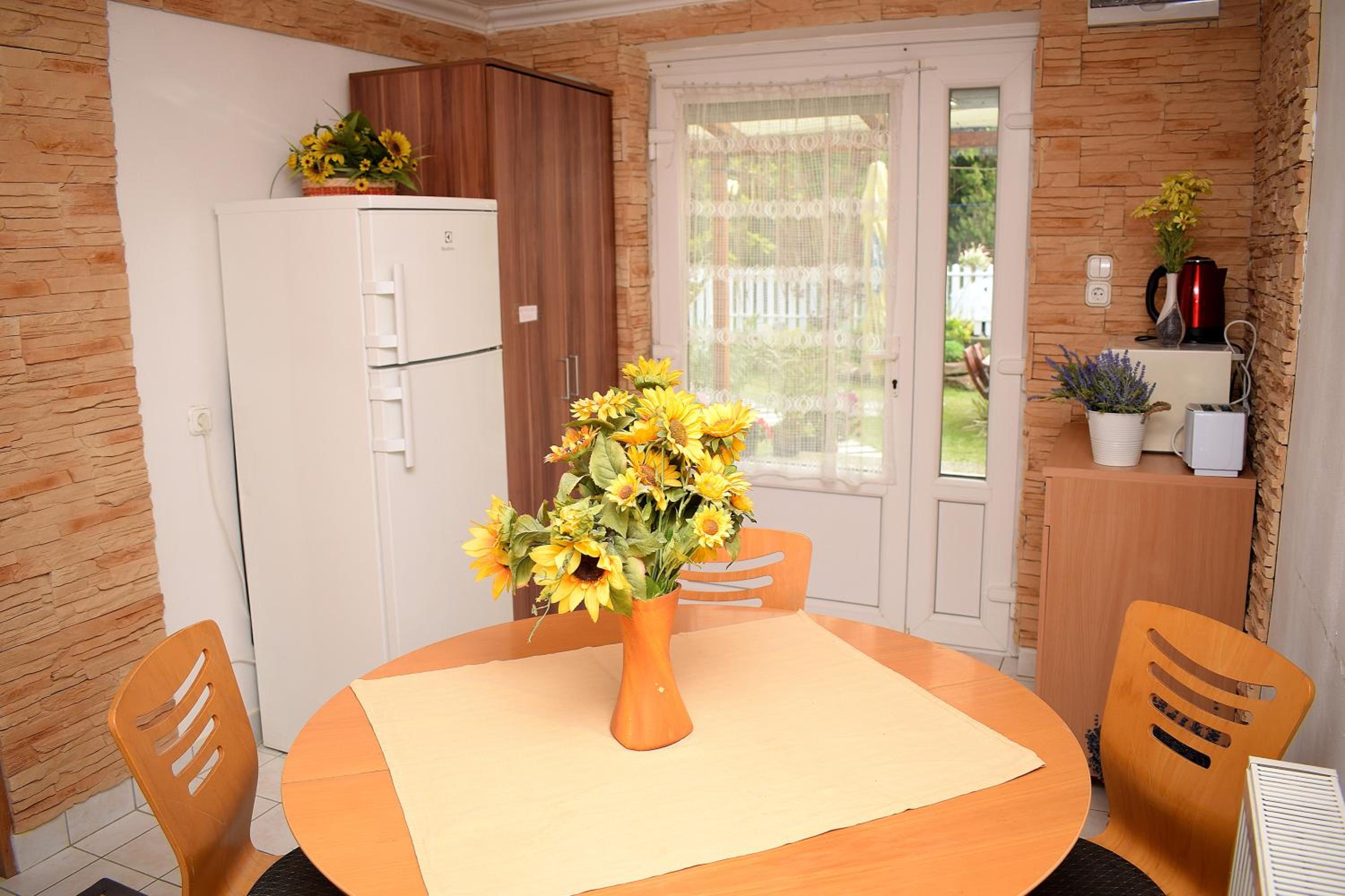 Liliom Apartman